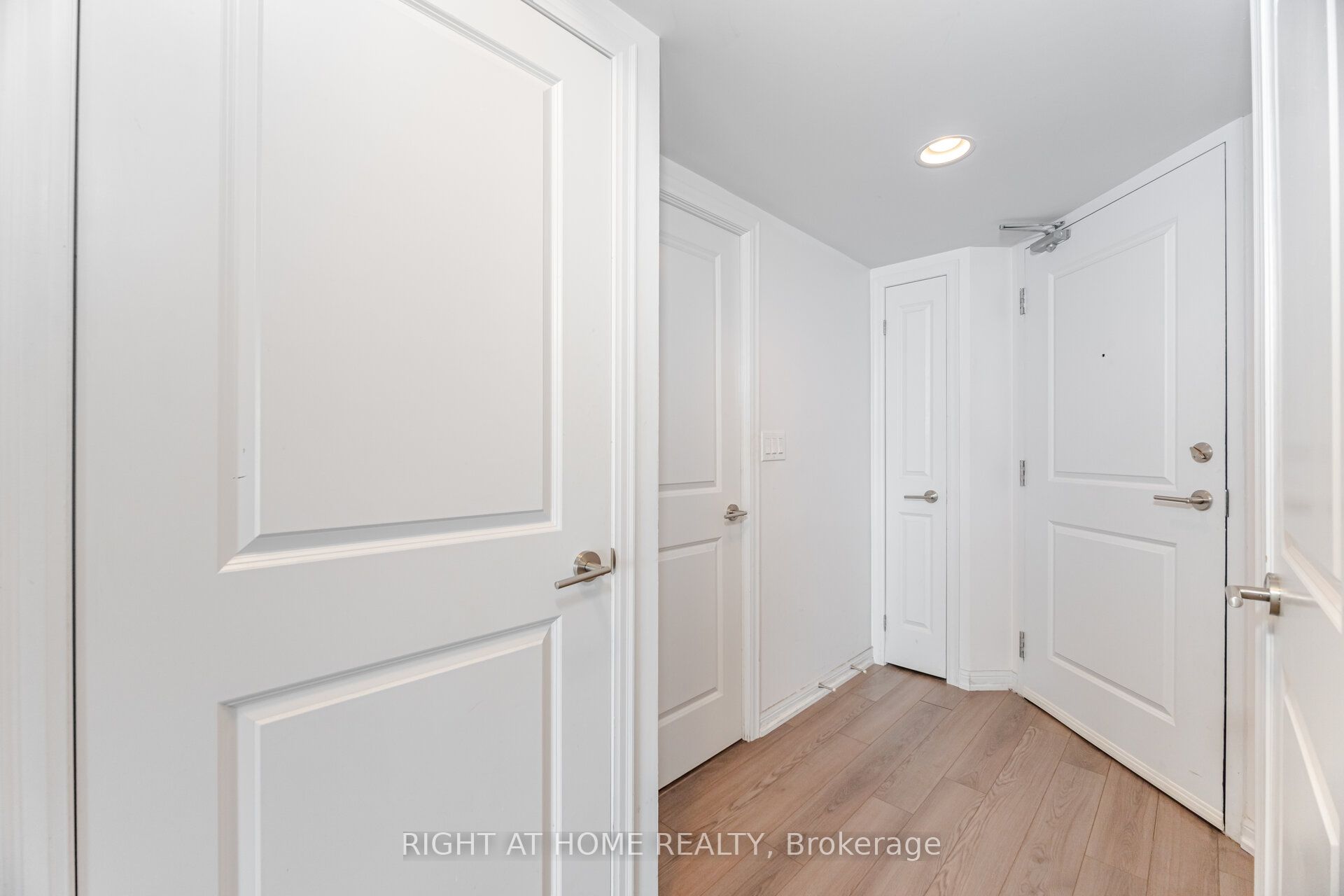 Additional image 6 of 1112-125 Western Battery Road, Toronto, ON, M6K 3R8