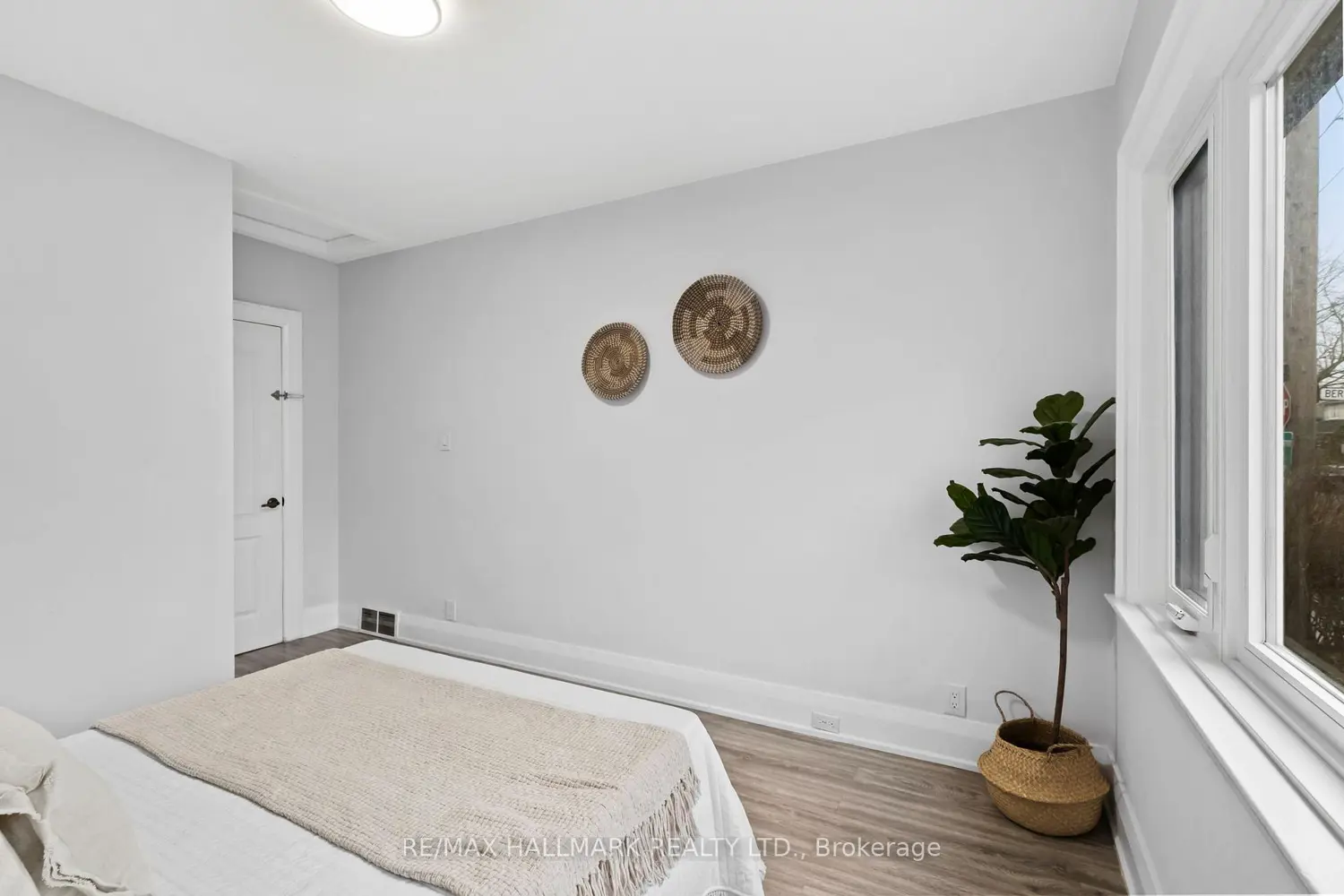 Additional image 12 of 431 Beresford Avenue