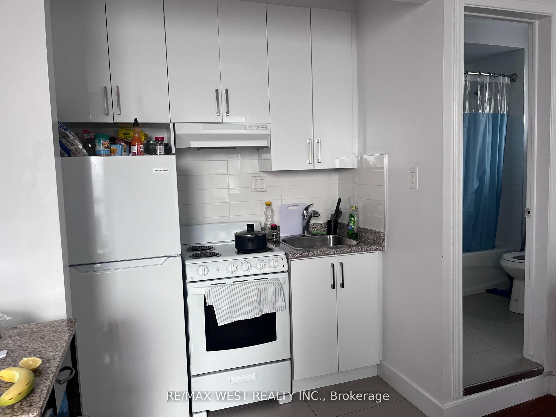 Additional image 6 of 3-96 Springhurst Avenue, Toronto, ON, M6K 1C1