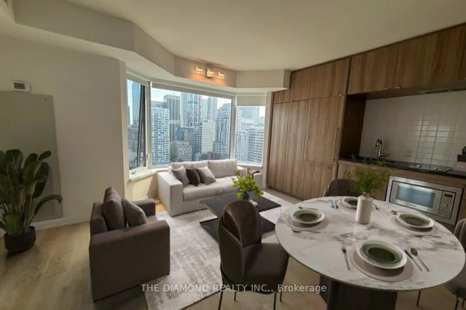 Additional image 6 of 155 Yorkville Avenue 2104