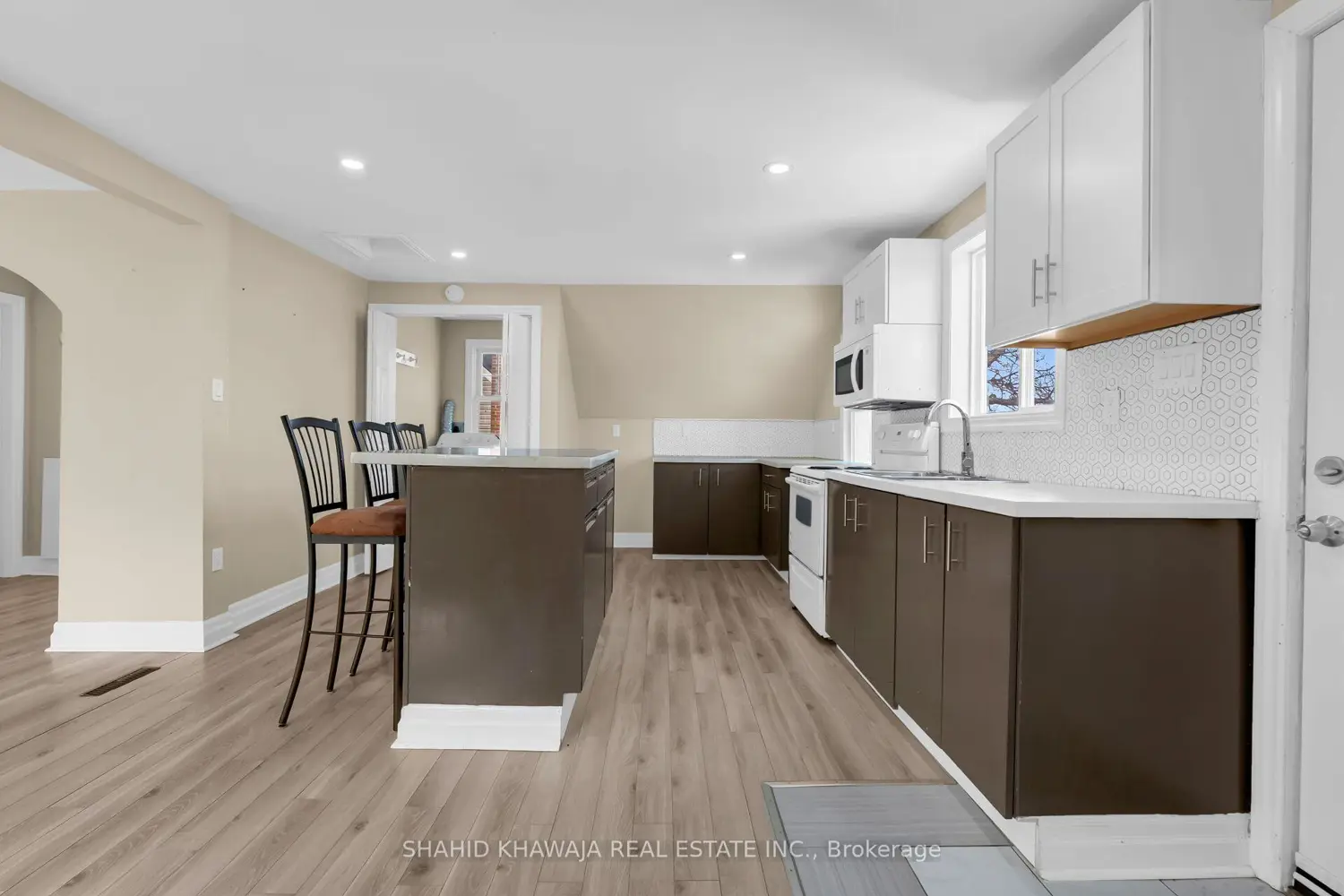 Additional image 13 of 22 Lyons Avenue