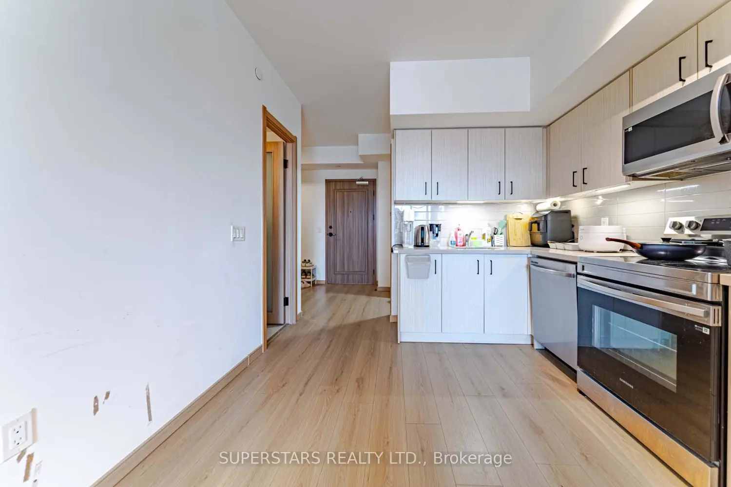 Additional image 3 of 3421 Sheppard Avenue 516