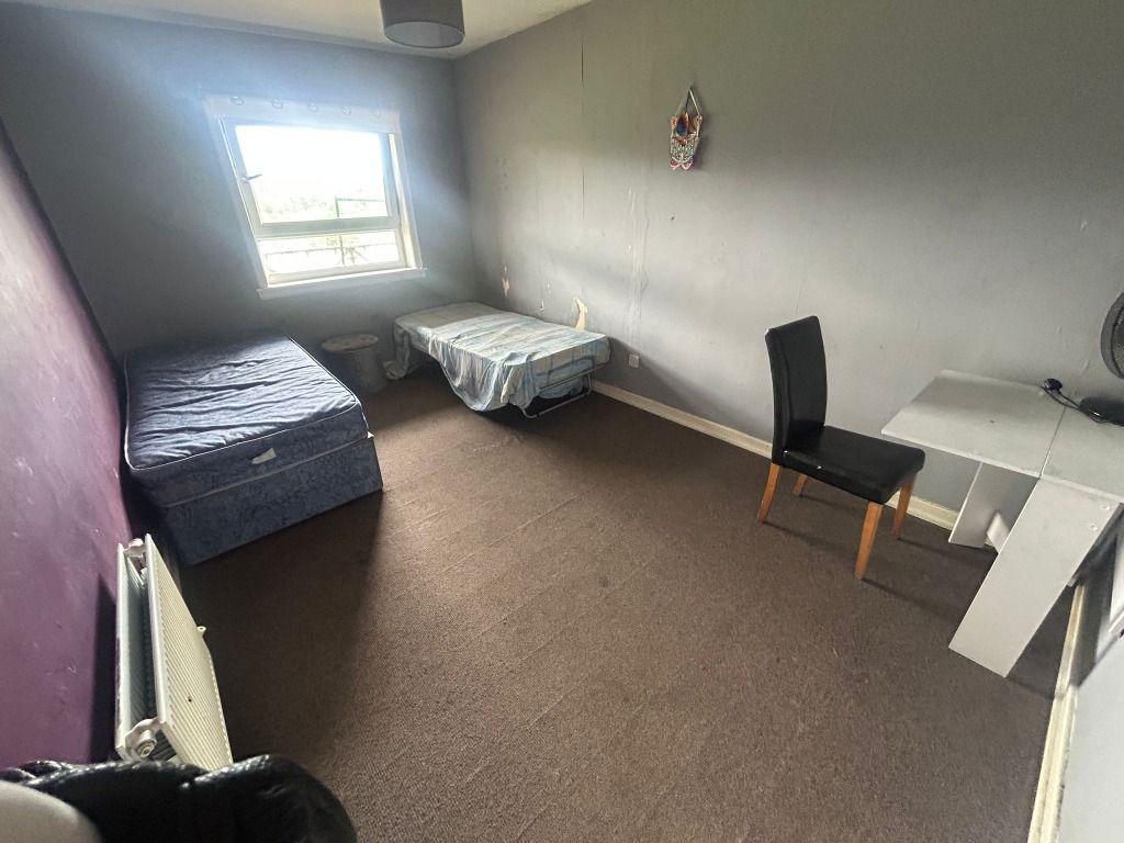 Additional image 7 of 4 bed flat to rentChapelle Crescent, Tillicoultry, Clackmannanshire FK13