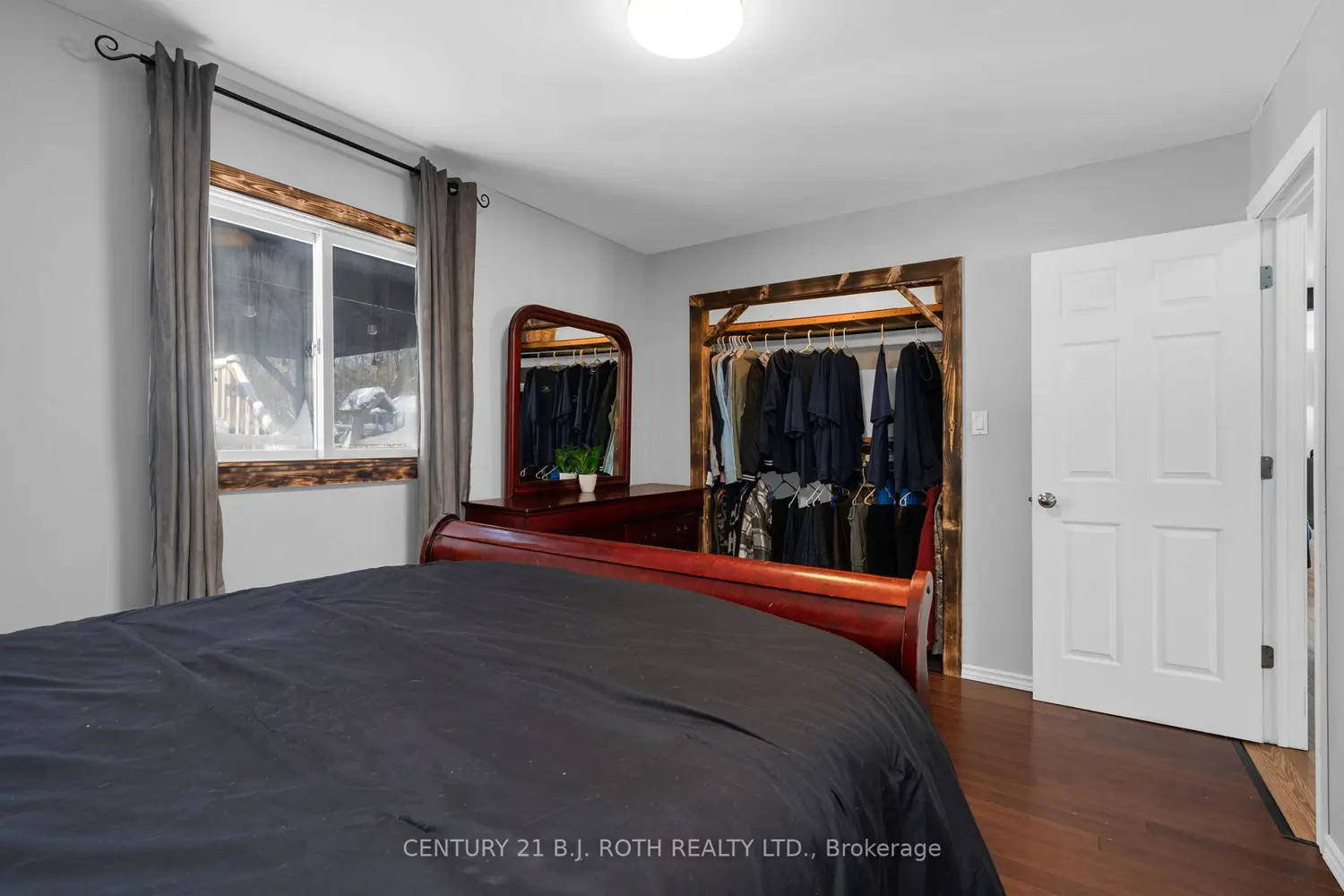 Additional image 10 of 1032 Gilmore Avenue