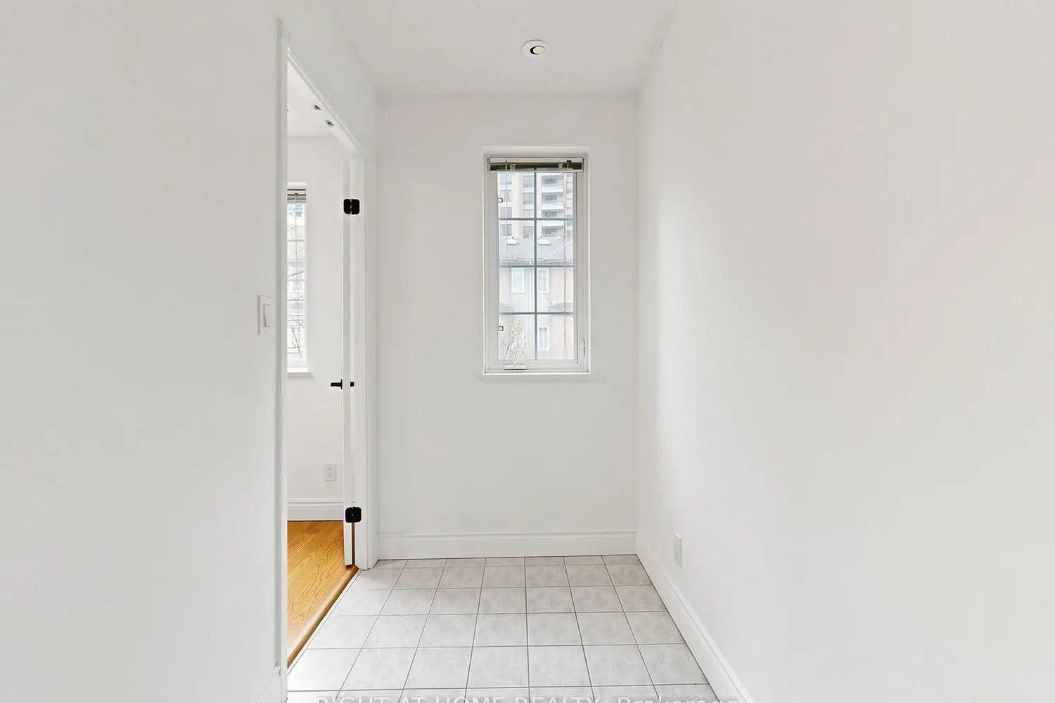 Additional image 13 of 28 Sommerset Way 1520