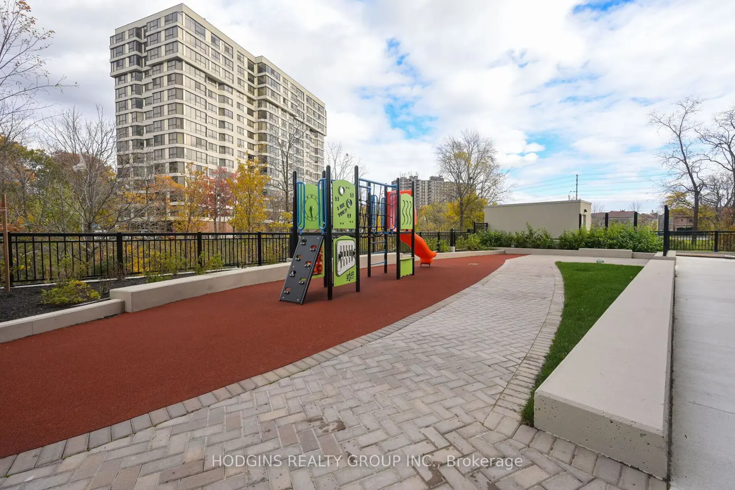 Additional image 17 of 1035 Southdown Road 1512