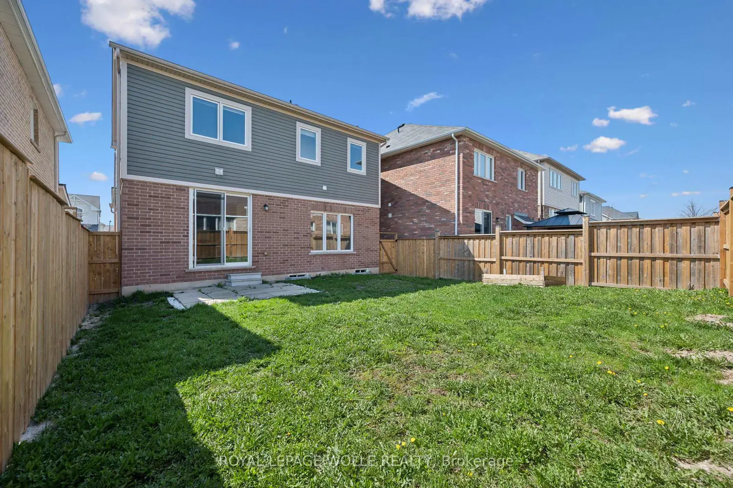 Additional image 12 of 267 Grovehill Crescent