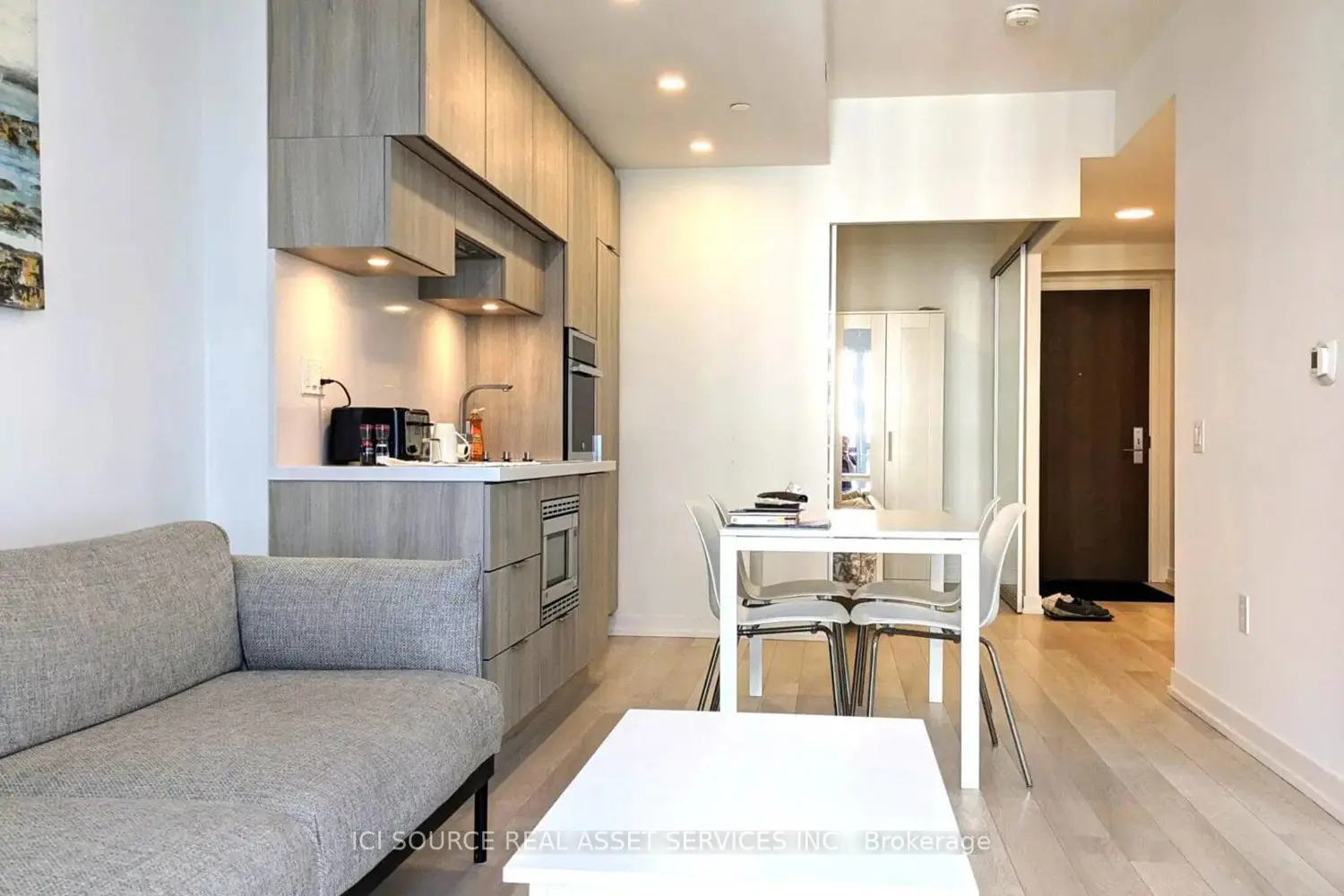 Additional image 3 of 39 Roehampton Avenue 3210