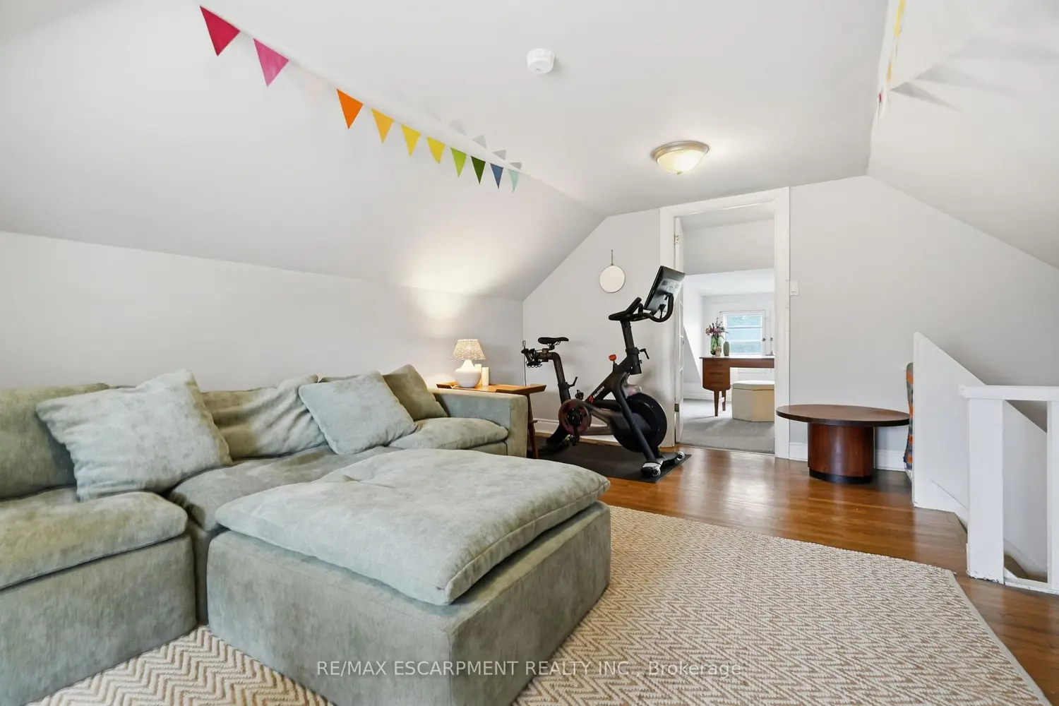 Additional image 12 of 37 Connaught Avenue