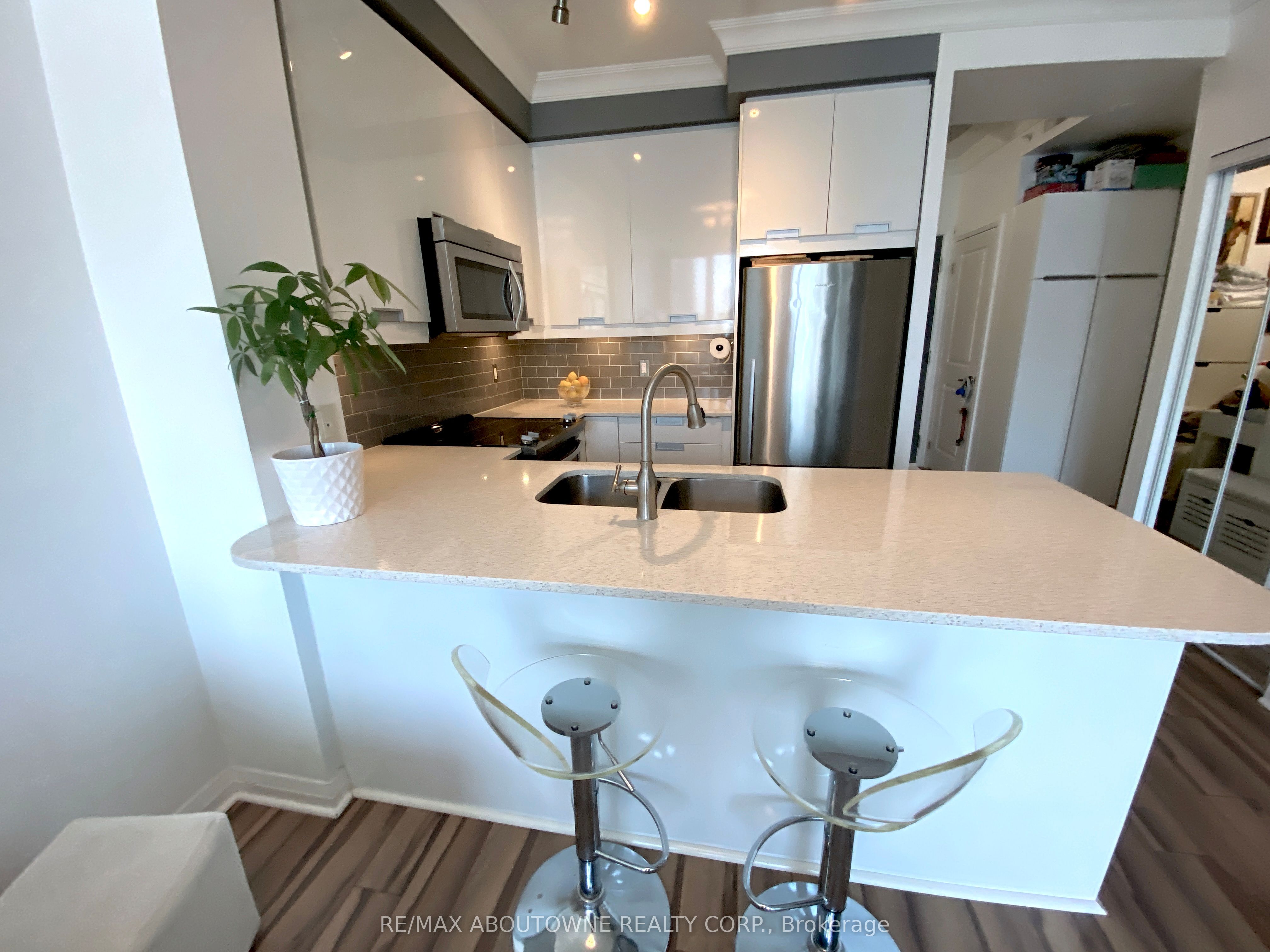 Additional image 5 of 1503-75 Eglinton Avenue W, Mississauga, ON, L5R 0E5