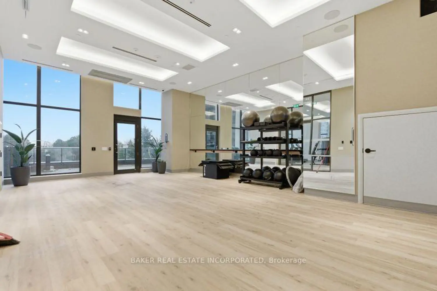 Additional image 16 of 36 Olive Avenue 2103