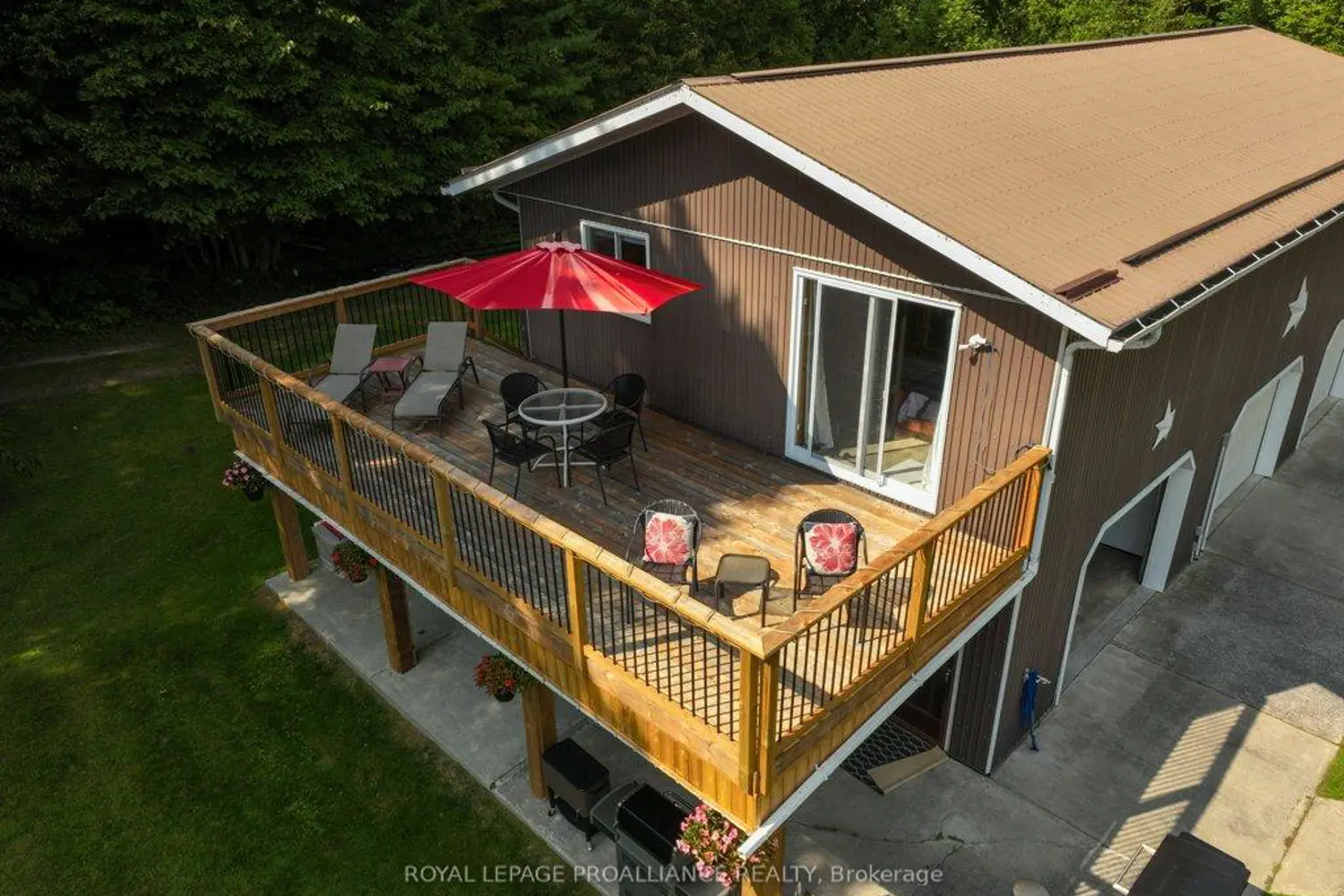 Additional image 10 of 1049 Perry Lane
