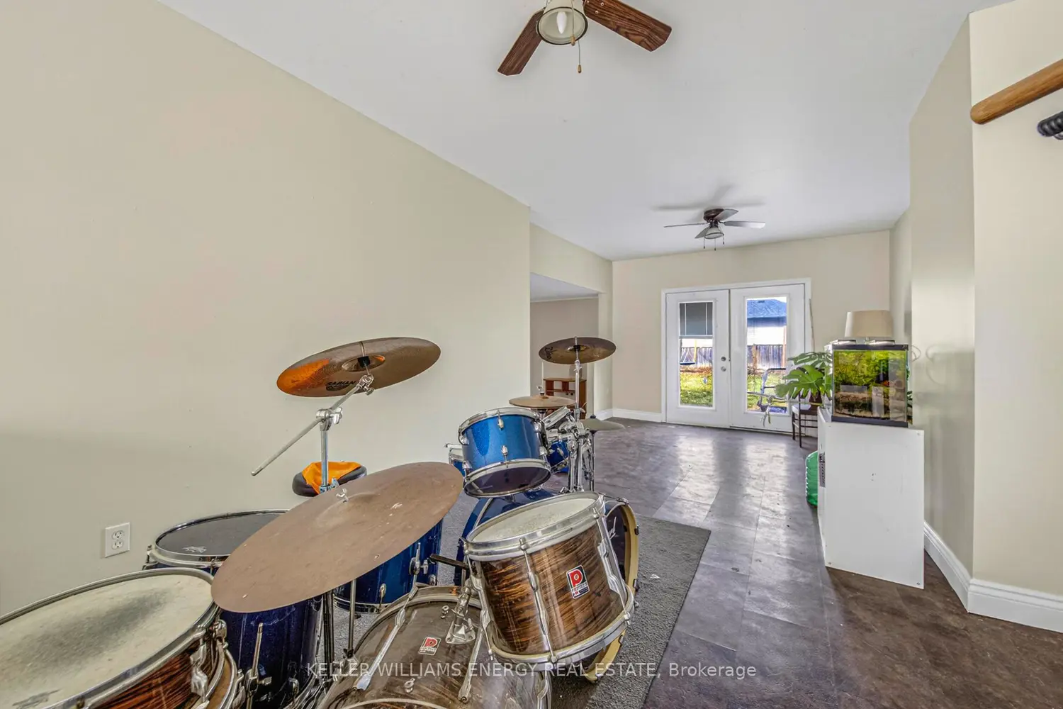 1704 Nash Road photo 5