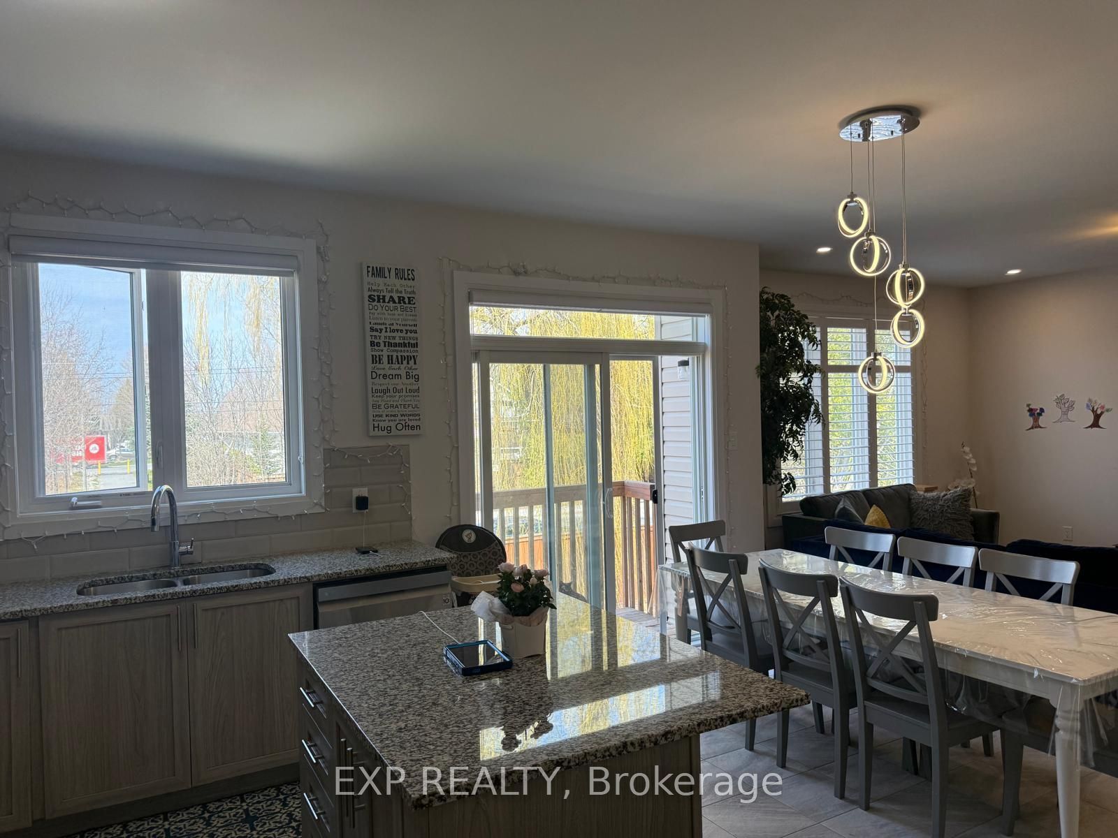 Additional image 5 of 138 Ryland Street E, Ottawa, ON, K2J 6R1