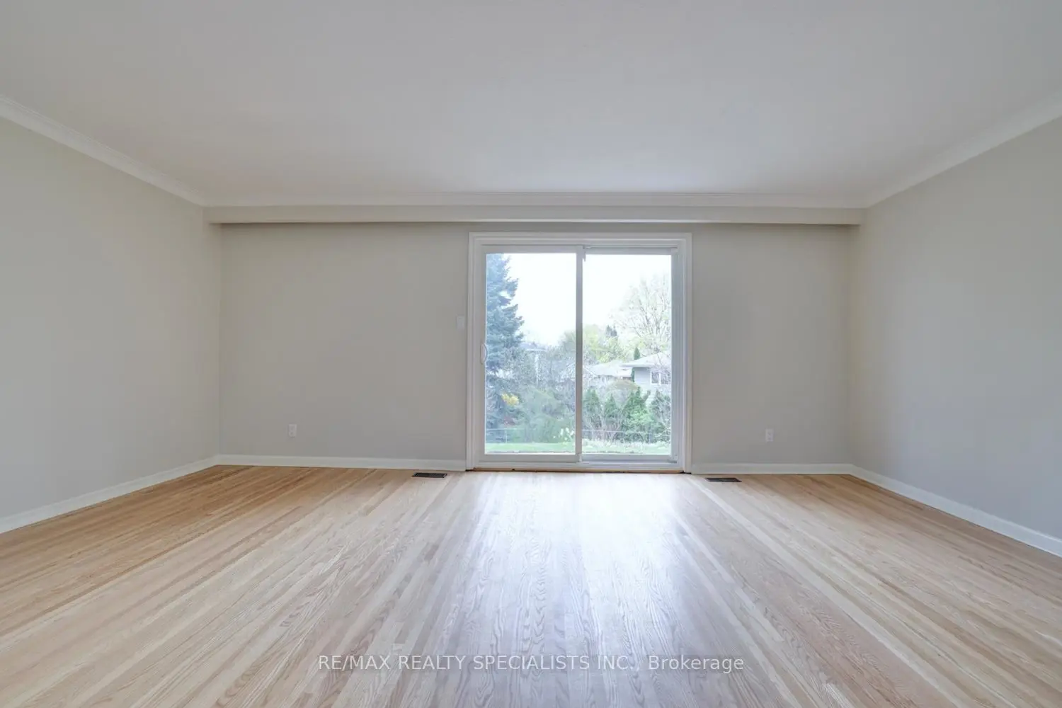 2178 Belfast Crescent photo 4