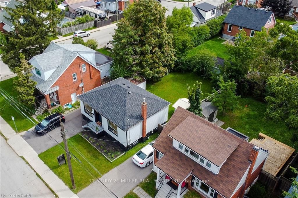 67 East 13th Street, Hamilton, ON, L9A 3Z4