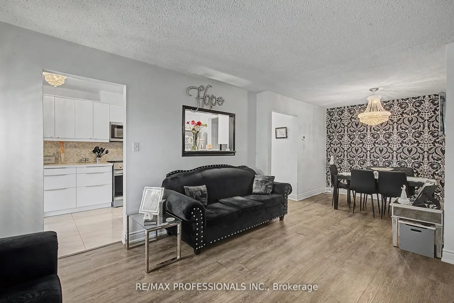 Additional image 8 of 180 Royal Salisbury Way