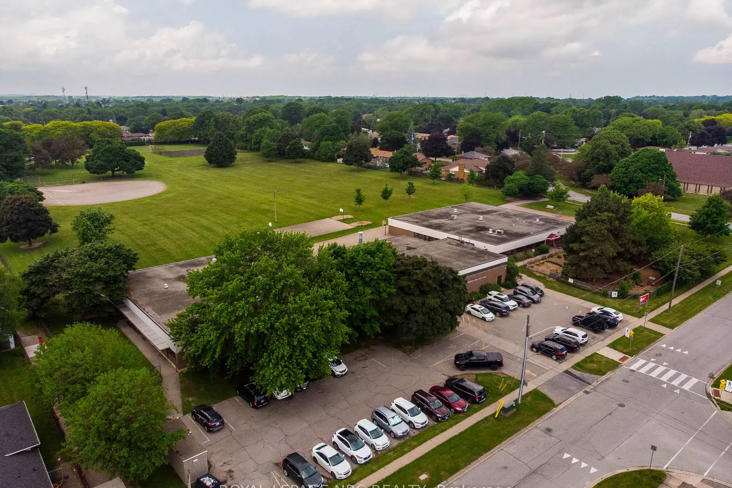 Additional image 15 of 4644 Pettit Avenue 102