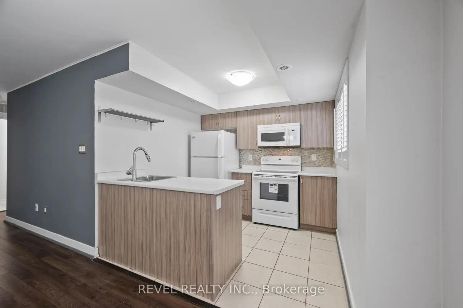 Additional image 3 of 2315 Sheppard Avenue 57