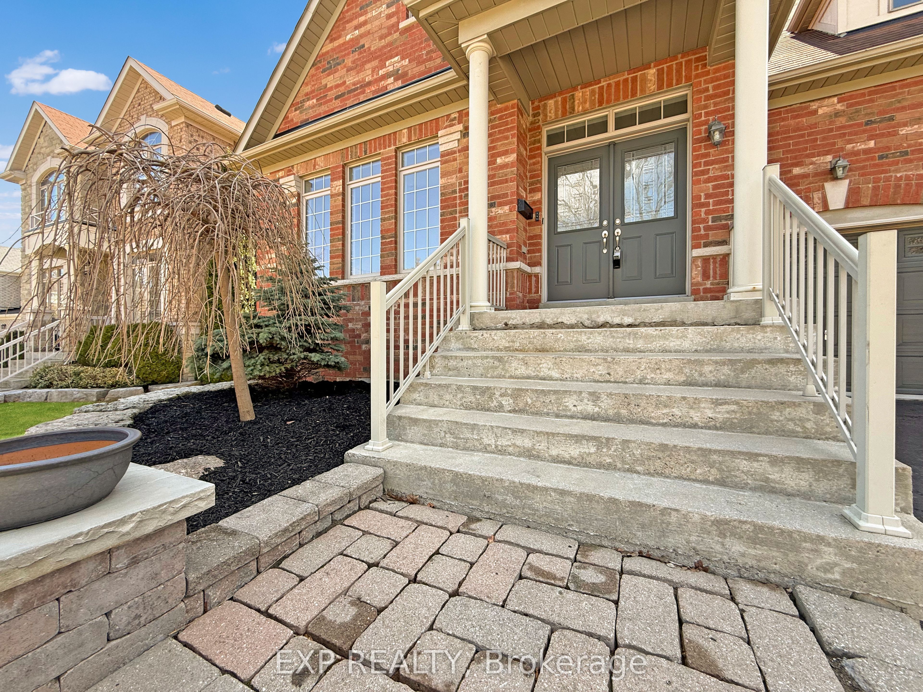 Additional image 2 of 1082 Bob Scott Court, Newmarket, ON, L3X 3L7