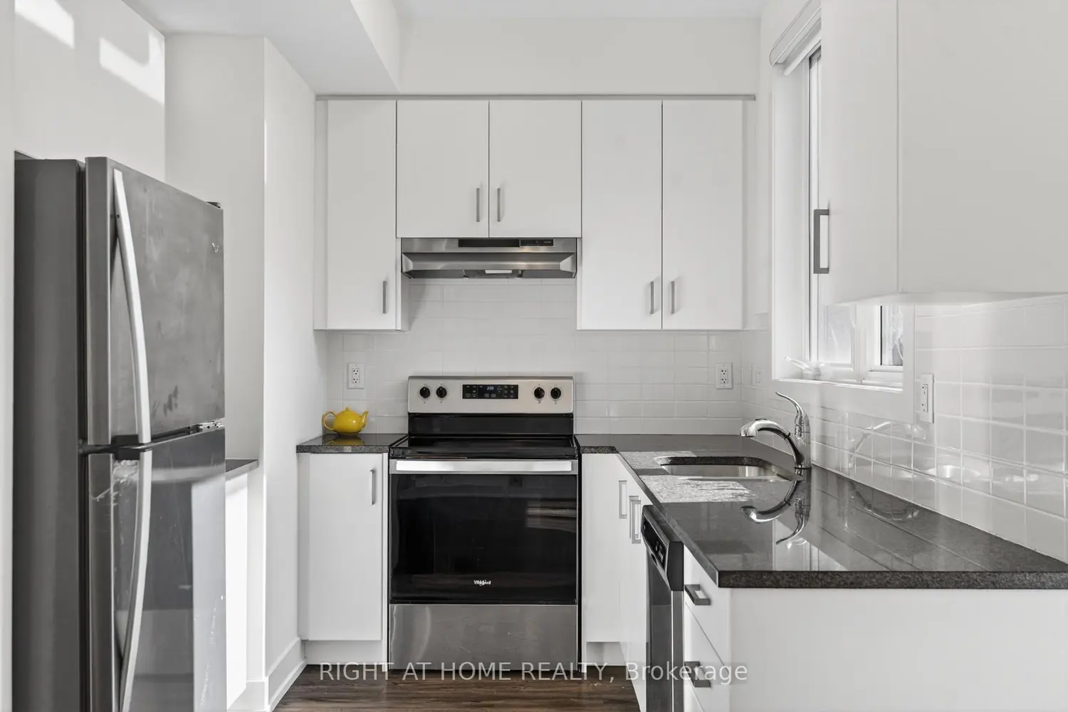 Additional image 8 of 12860 Yonge Street 1