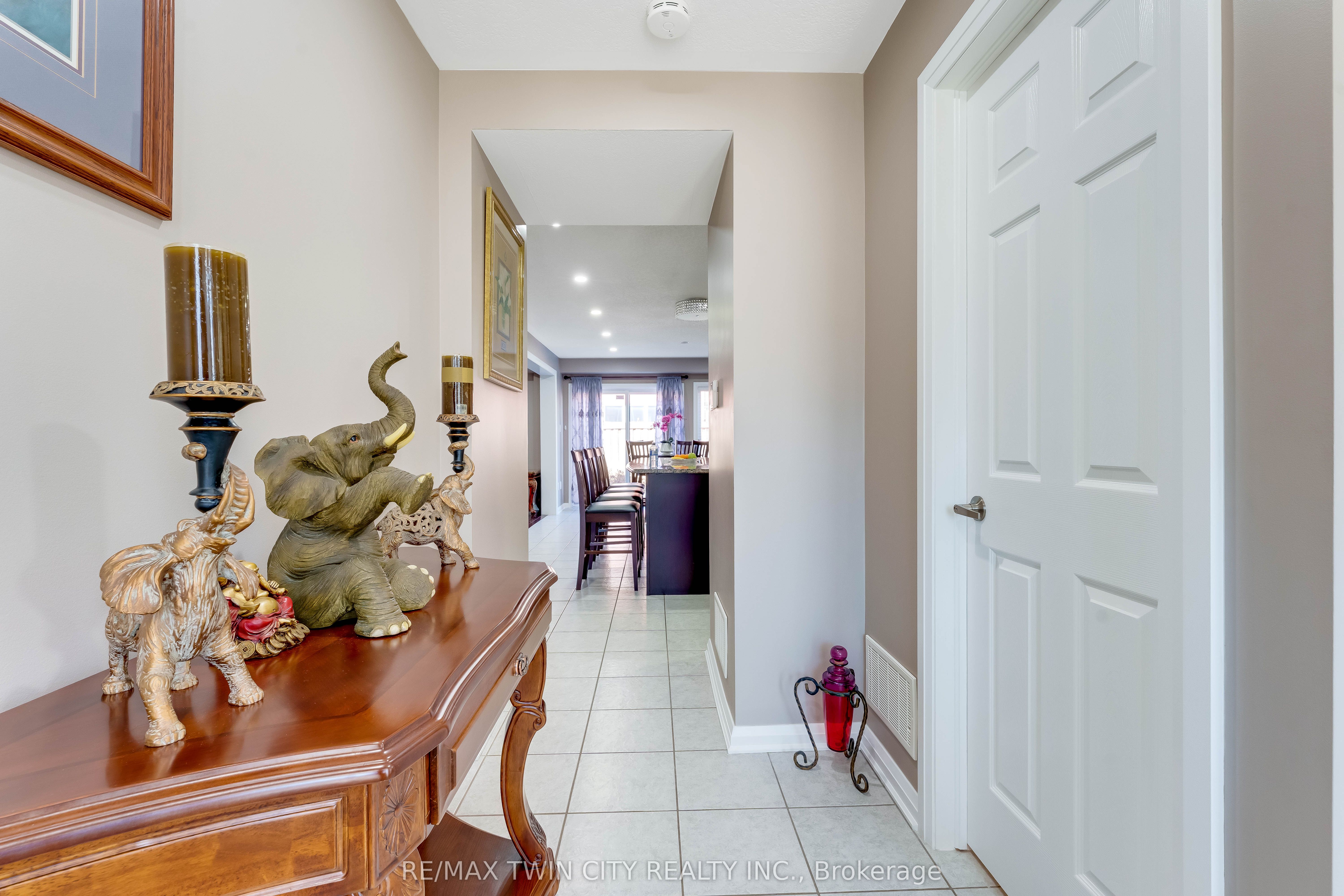 Additional image 4 of 334 Apple Hill Crescent, Kitchener, ON, N2R 0E5