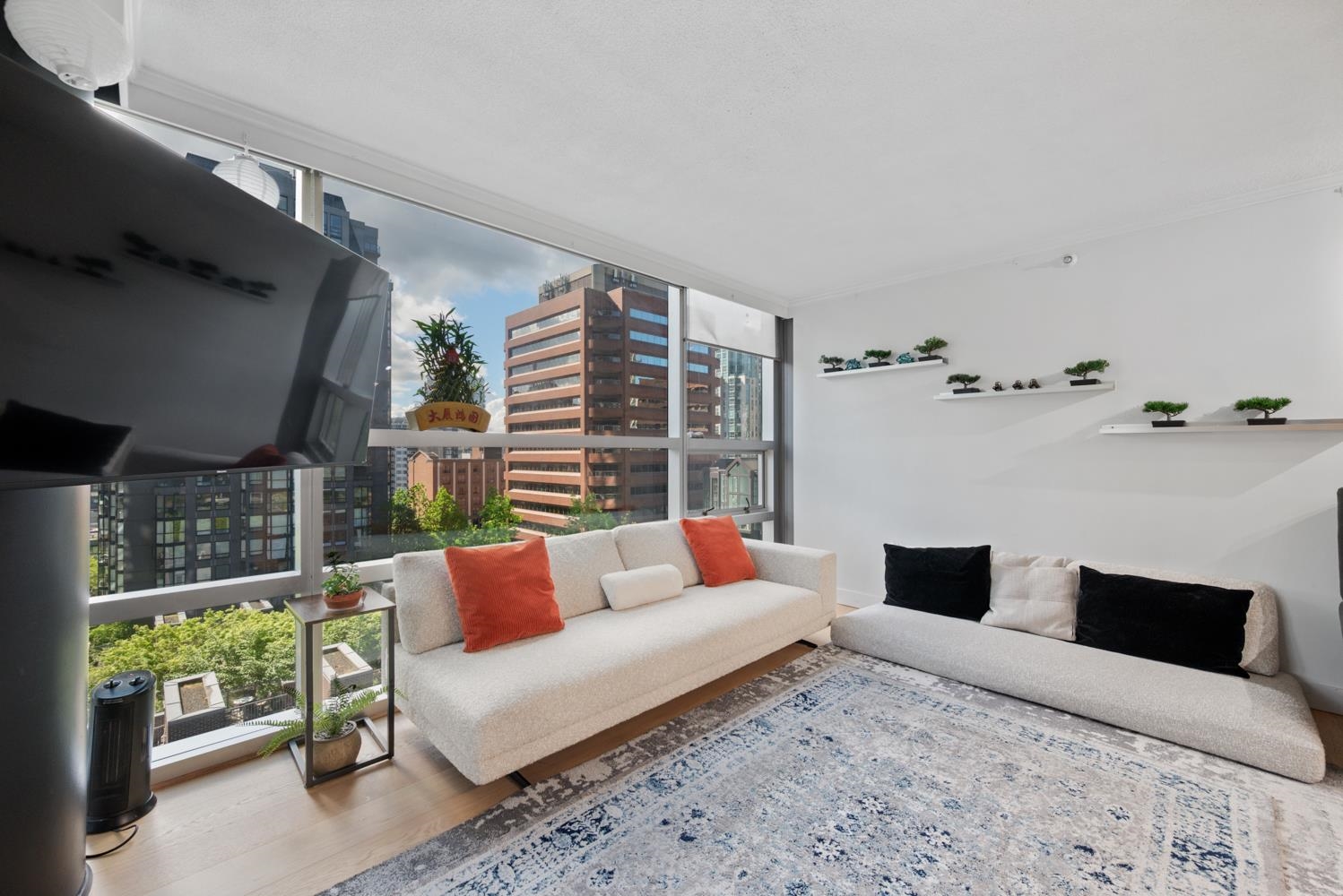 Additional image 2 of 70X-1050 Burrard Street, Vancouver, BC, V6Z 2S3