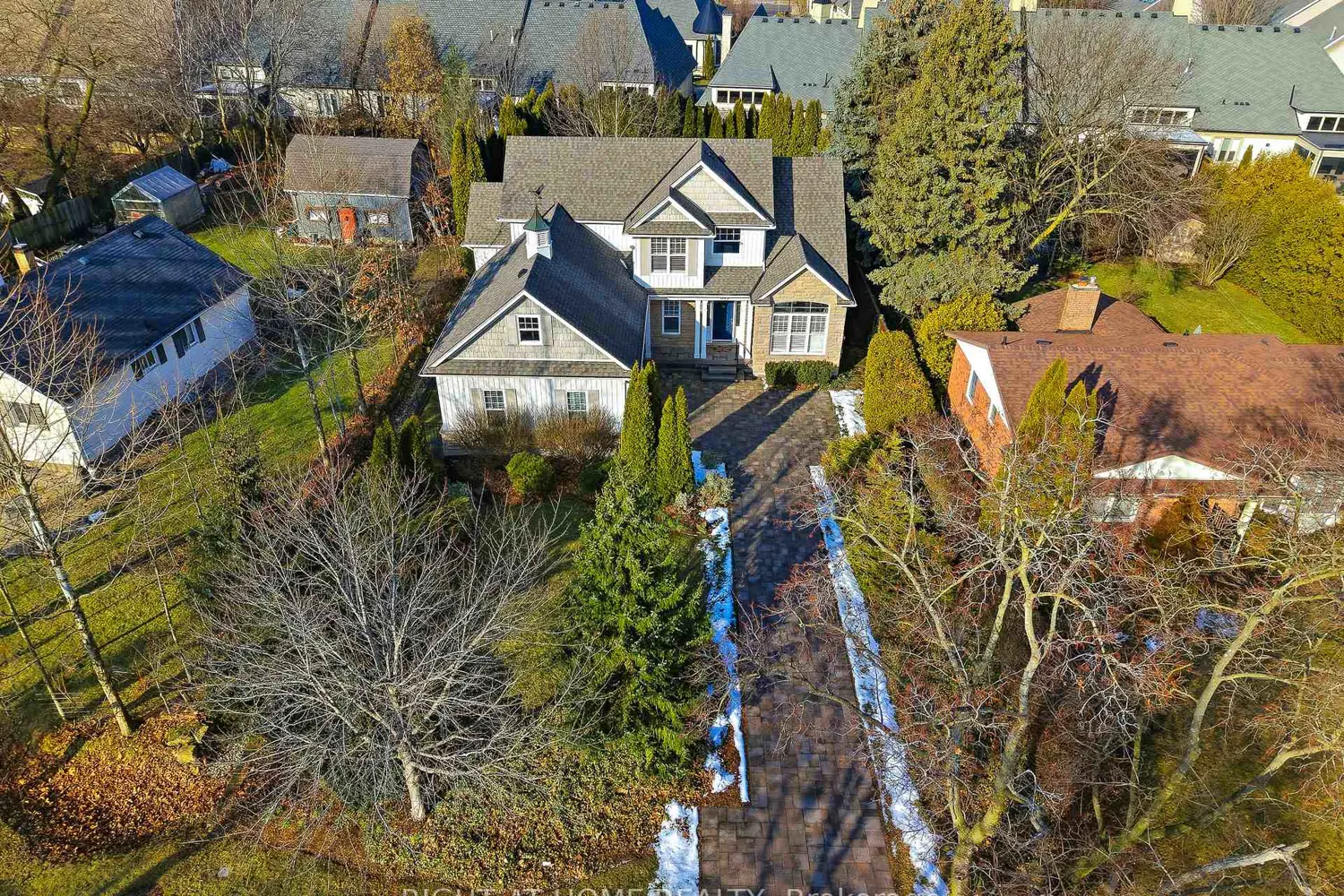 643 King Street photo 2