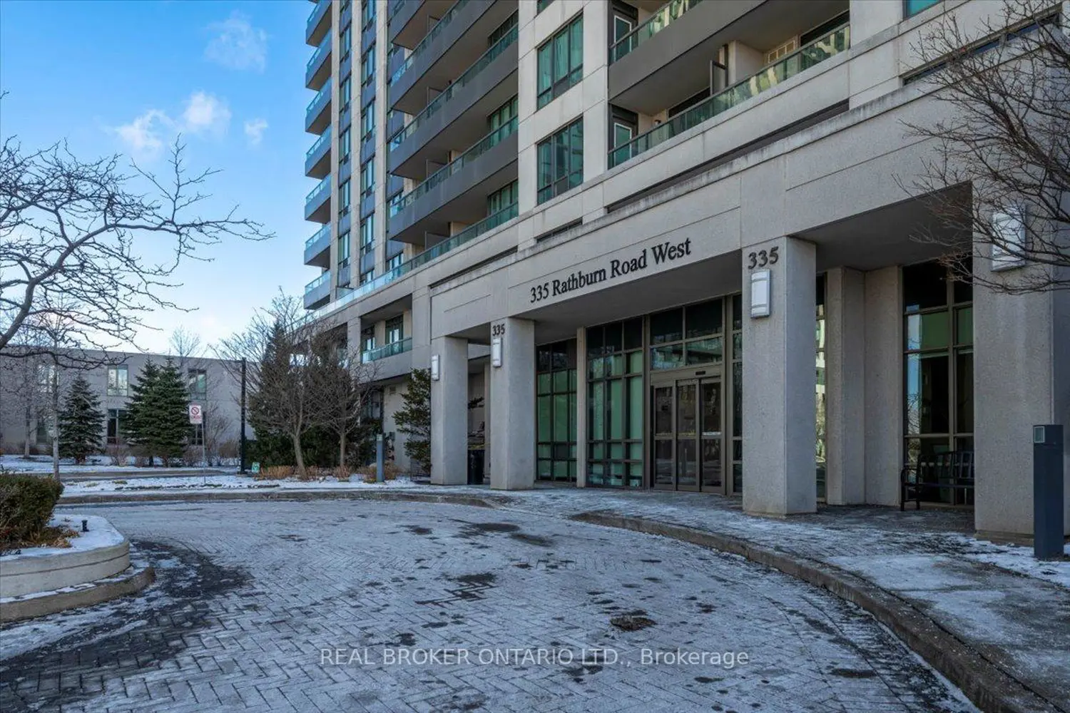 335 Rathburn Road 312