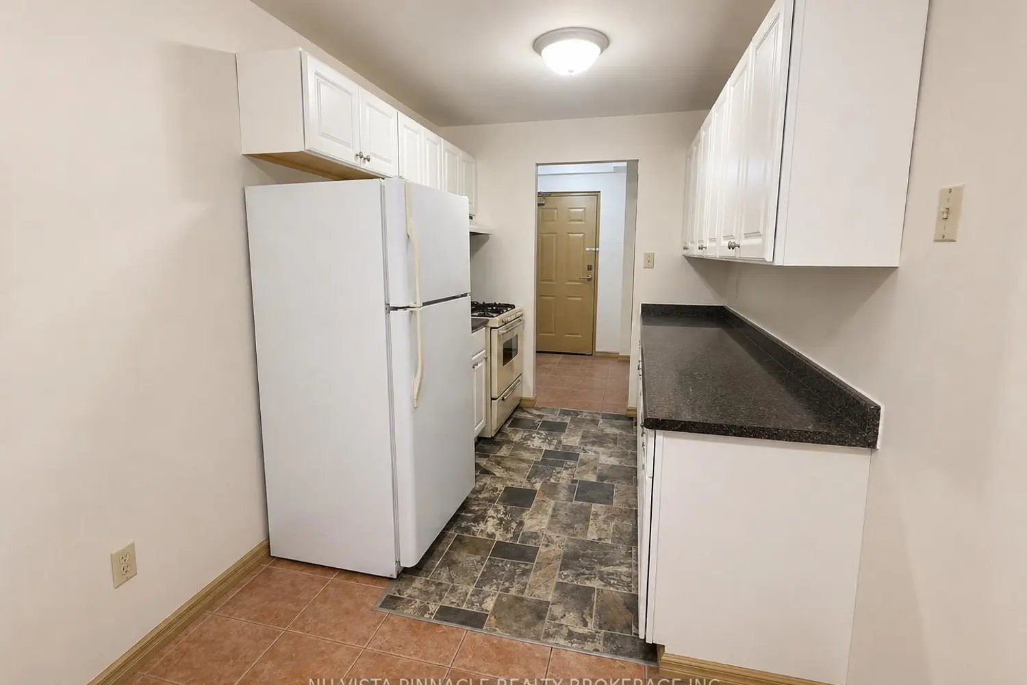 Additional image 12 of 650 Cheapside Street B1