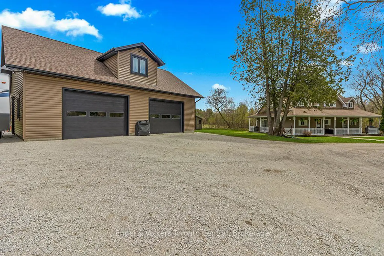 Additional image 15 of 122459 Grey Road 5