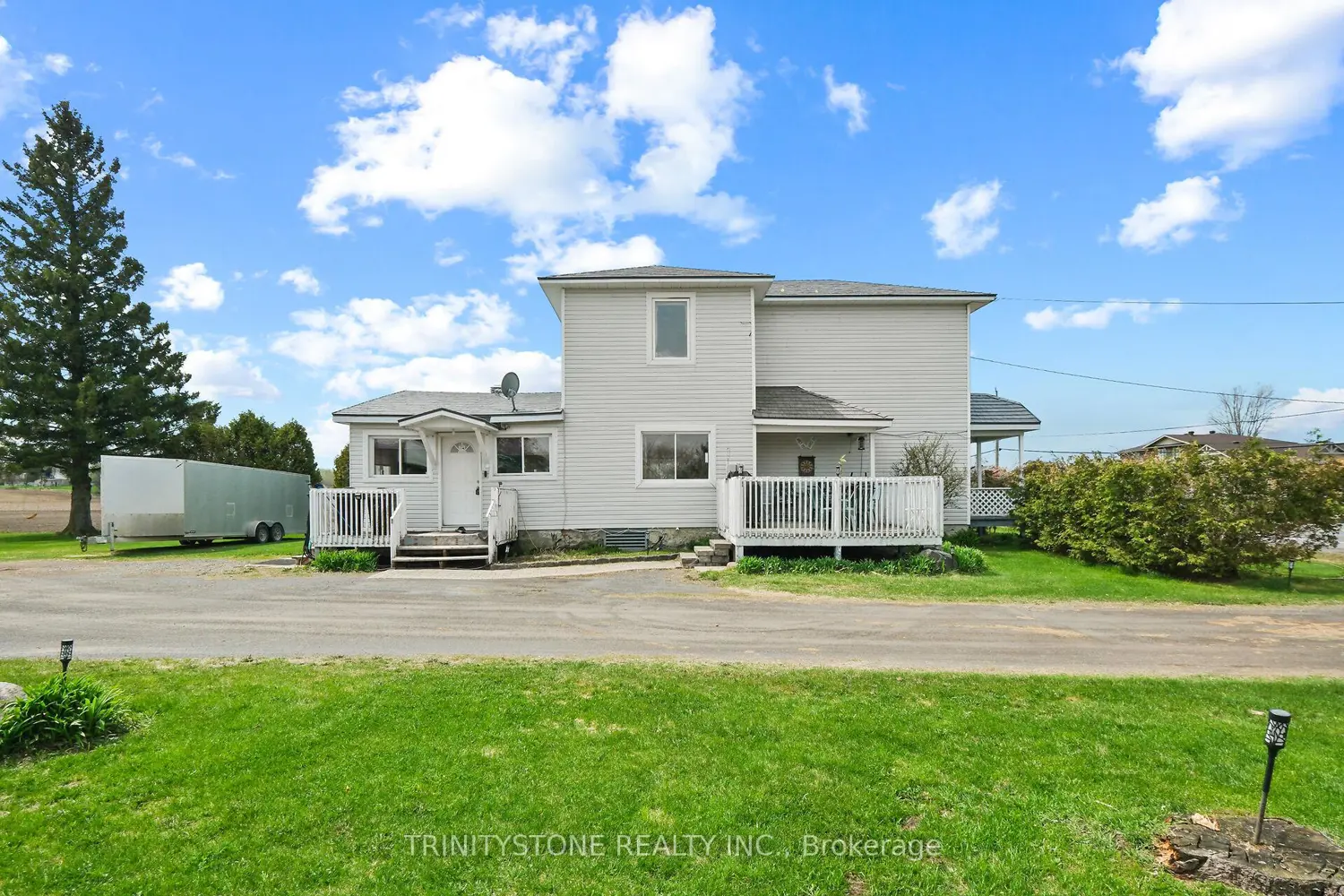 662 Lacroix Road photo 3