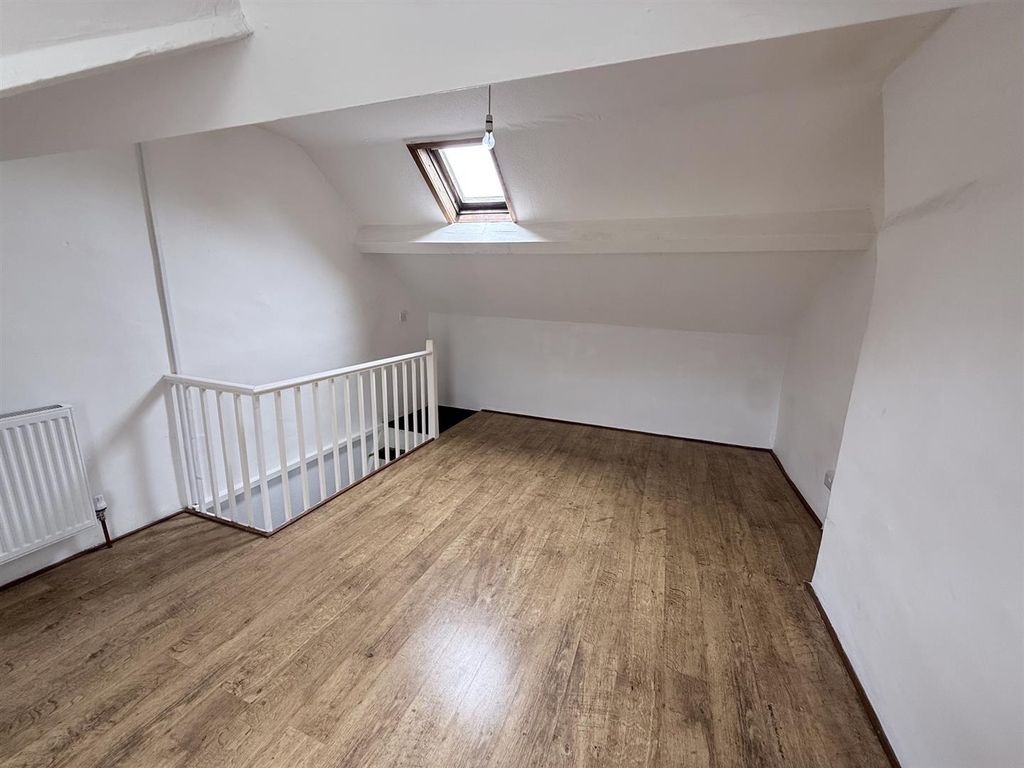 Additional image 10 of 2 bed terraced house to rentSand Street, Pwllheli LL53