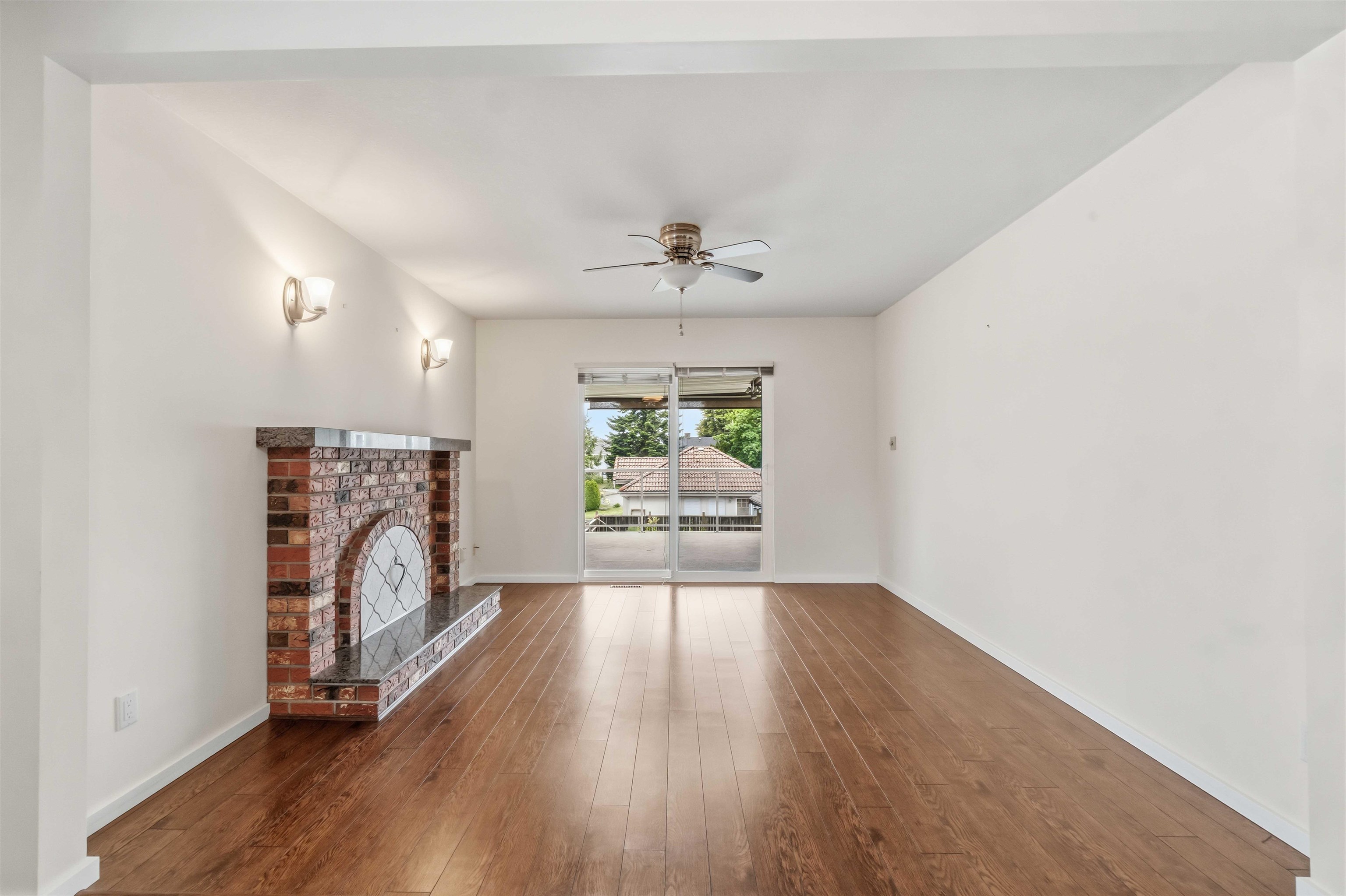 Additional image 6 of 6895 Mckay Avenue, Burnaby, BC, V5J 3R9