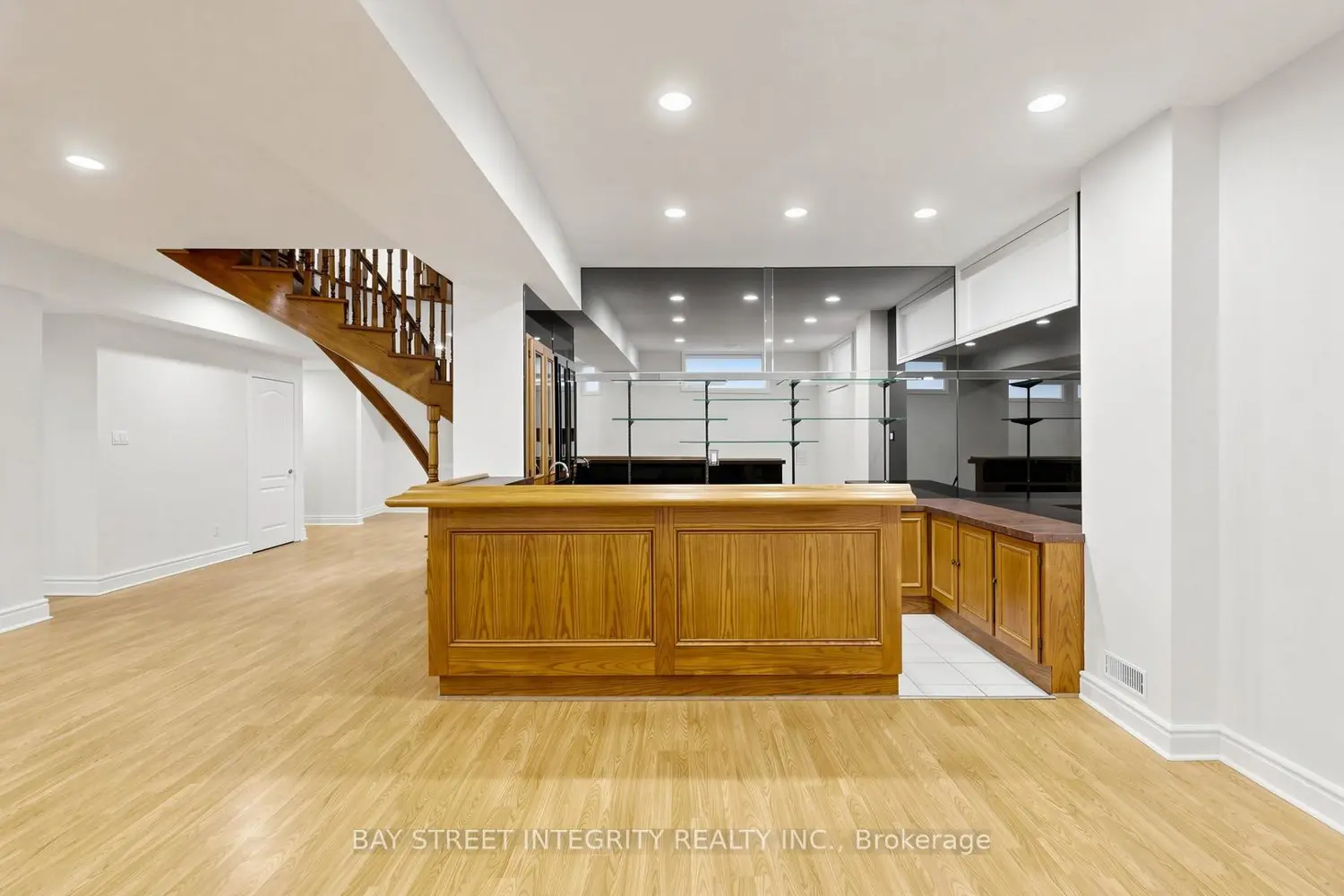 Additional image 16 of 280 Kingsdale Avenue