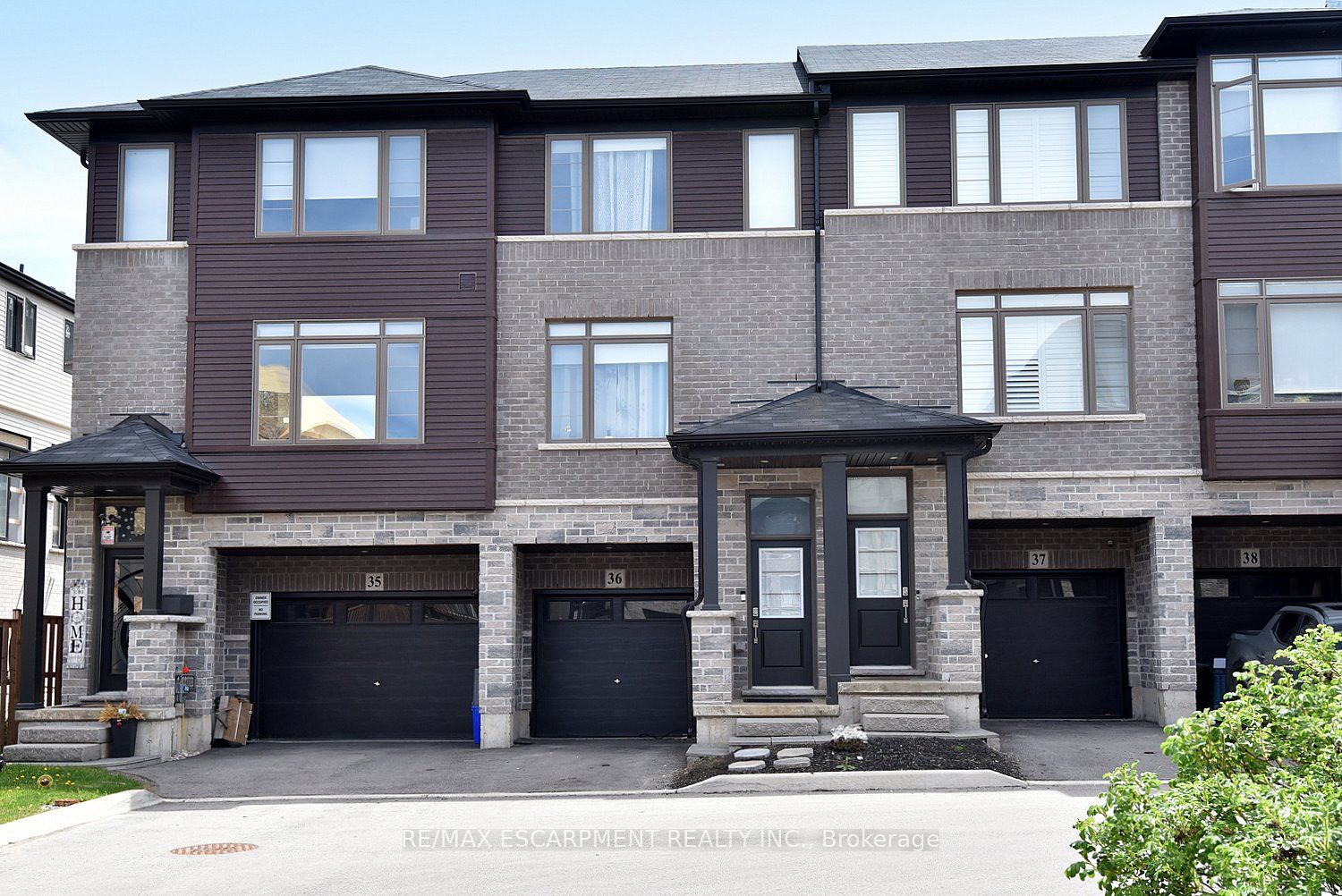 36-5000 Connor Drive, Lincoln, ON, L3J 0T4