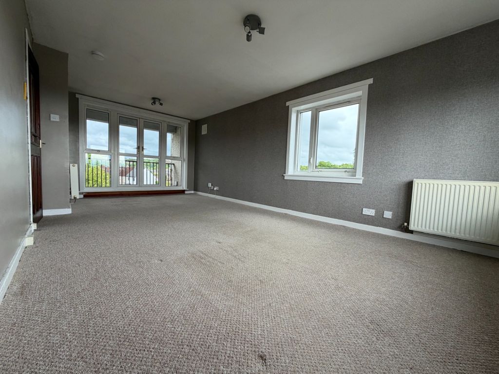 Additional image 3 of 3 bed flat to rentTron Court, Tullibody FK10
