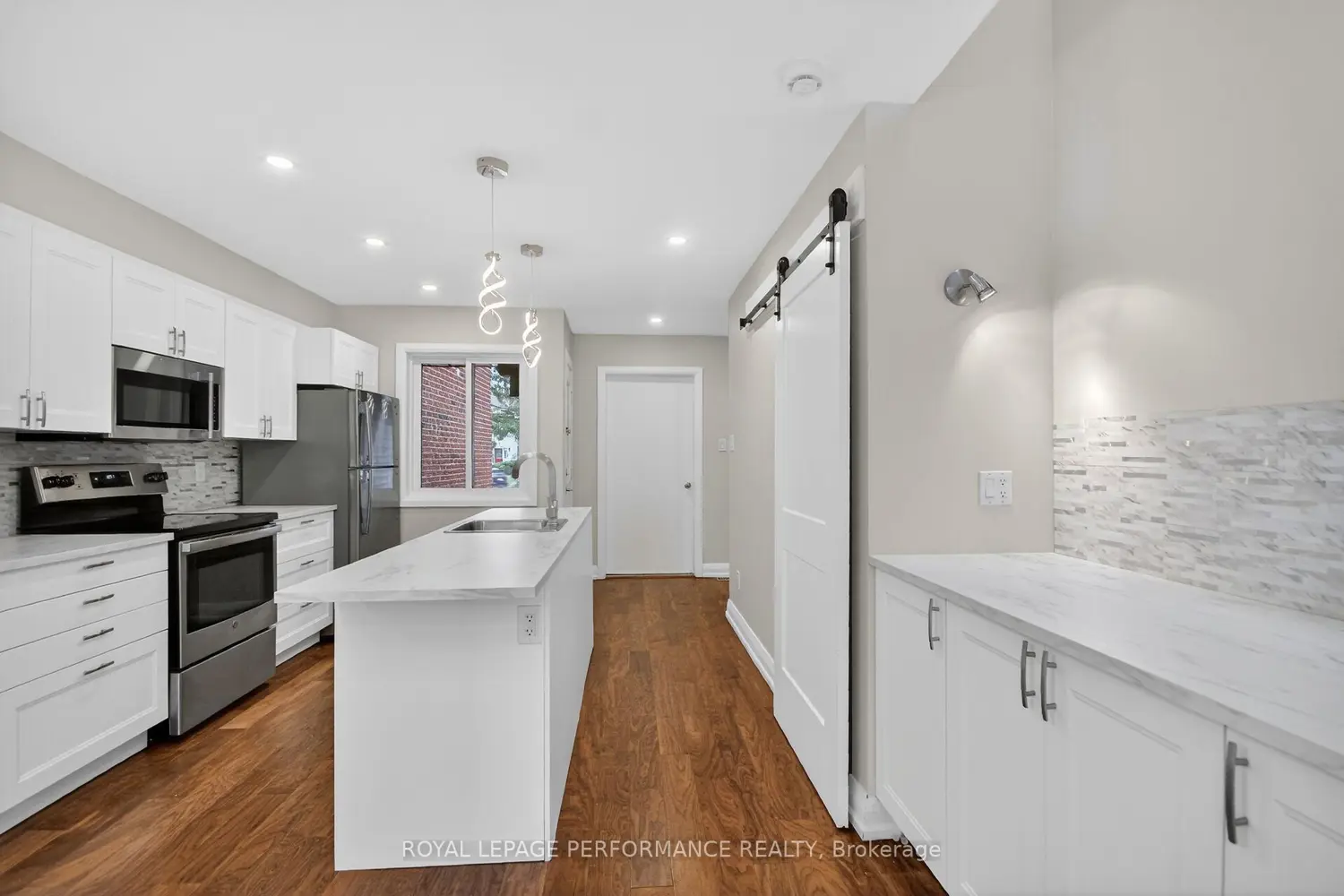 Additional image 5 of 34 Dignard Street