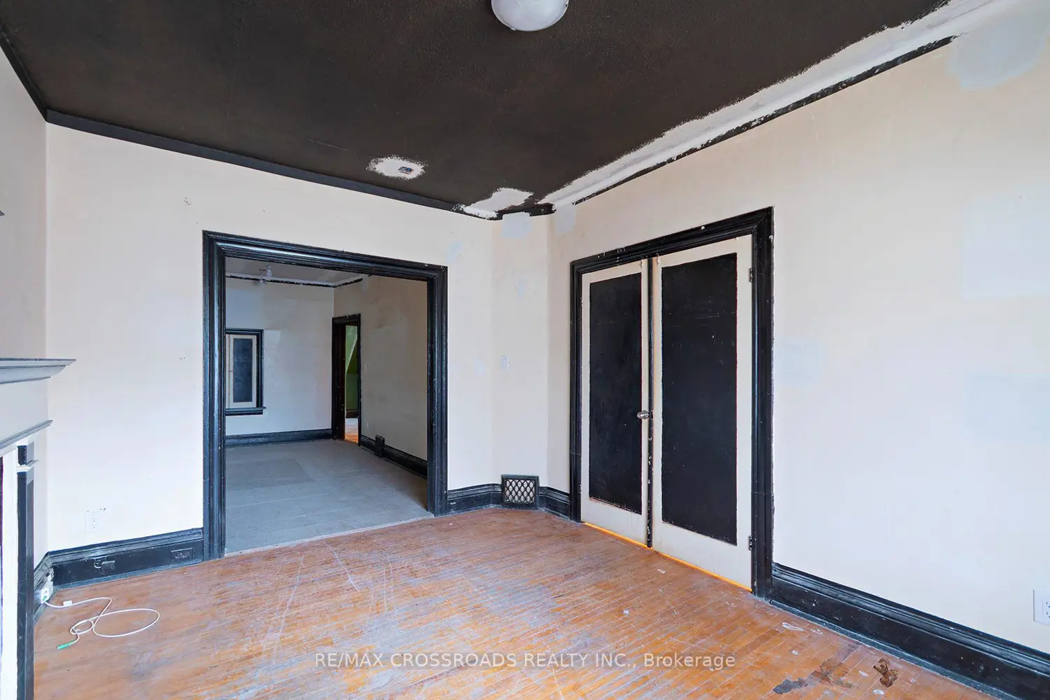 Additional image 13 of 587 Palmerston Avenue