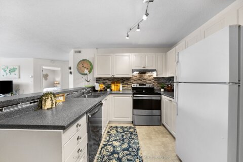 Additional image 8 of 301-2020 Cleaver Avenue, Burlington, ON, L7M 4C2