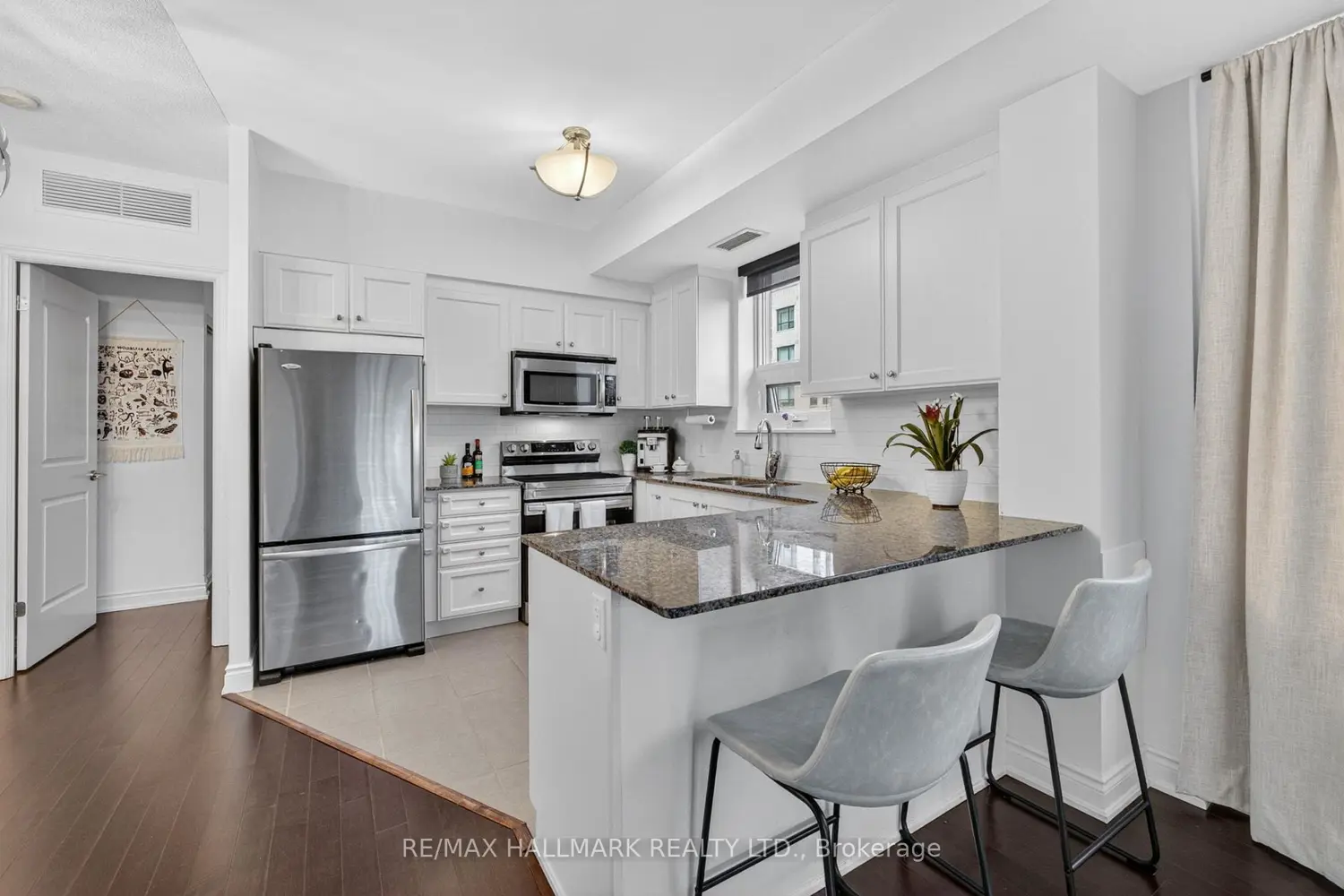 Additional image 8 of 281 Woodbridge Avenue 237
