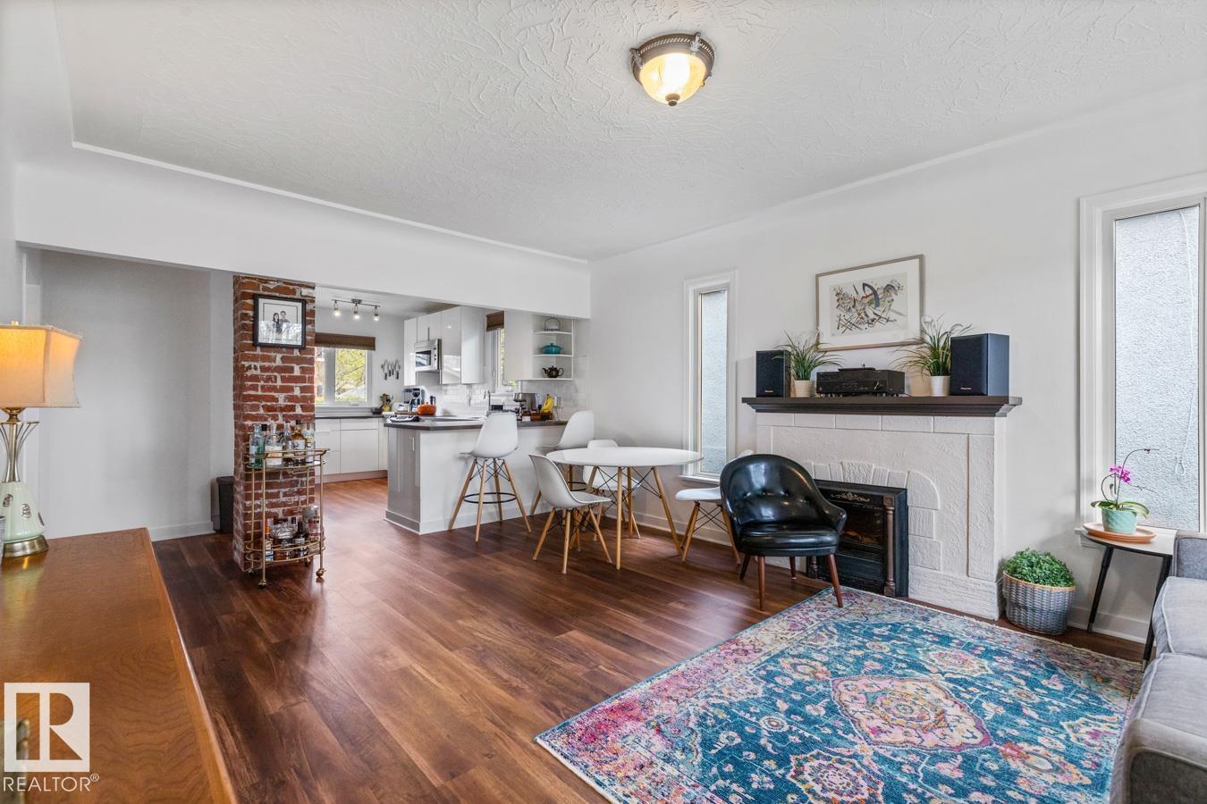 Additional image 3 of 9908 87 Avenue NW, Edmonton, AB, T6E2N7