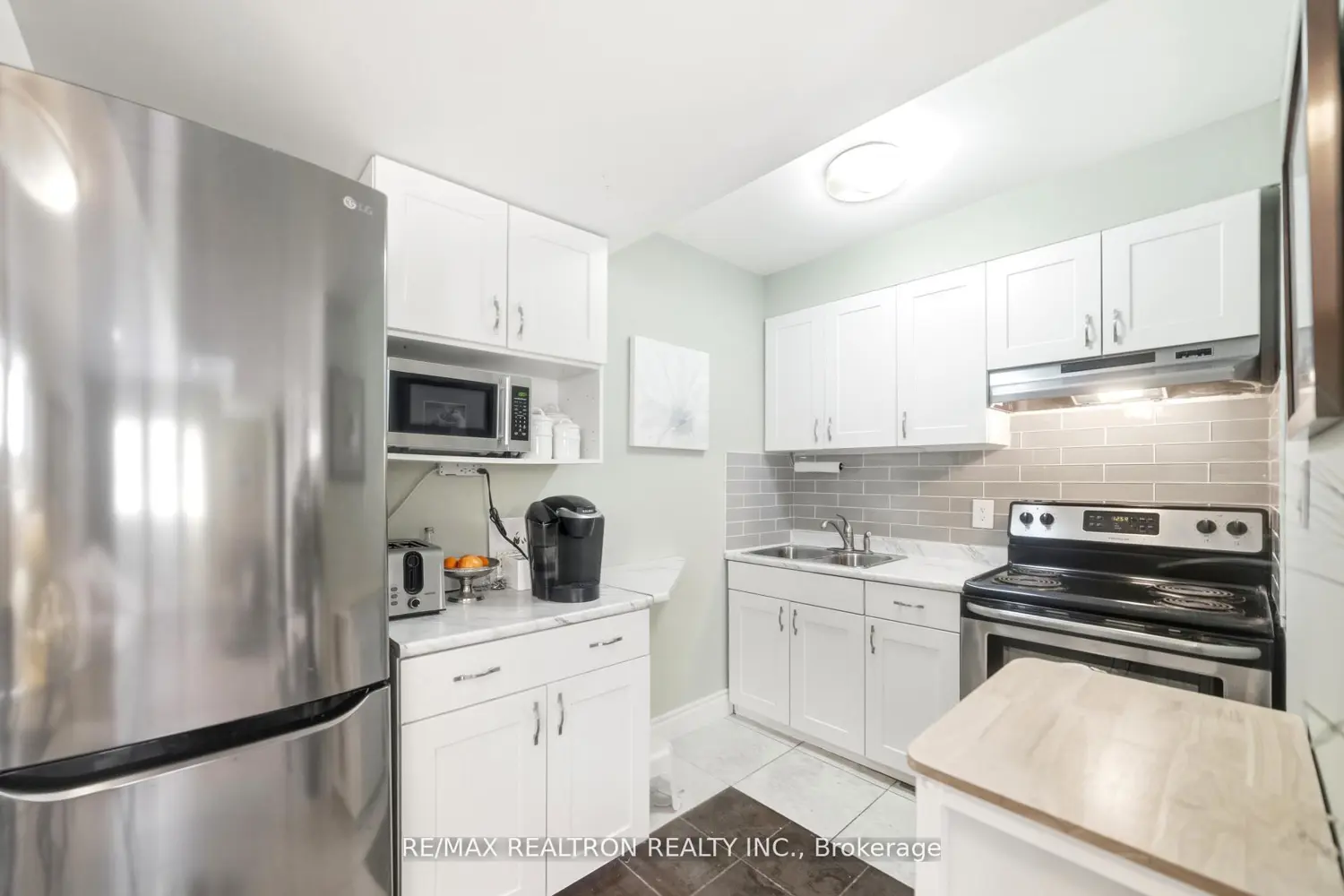 Additional image 18 of 28 Headwater Crescent