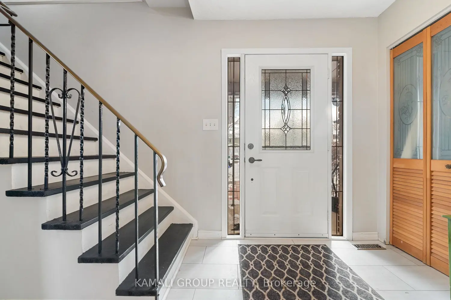 Additional image 9 of 582 Lakeview Avenue