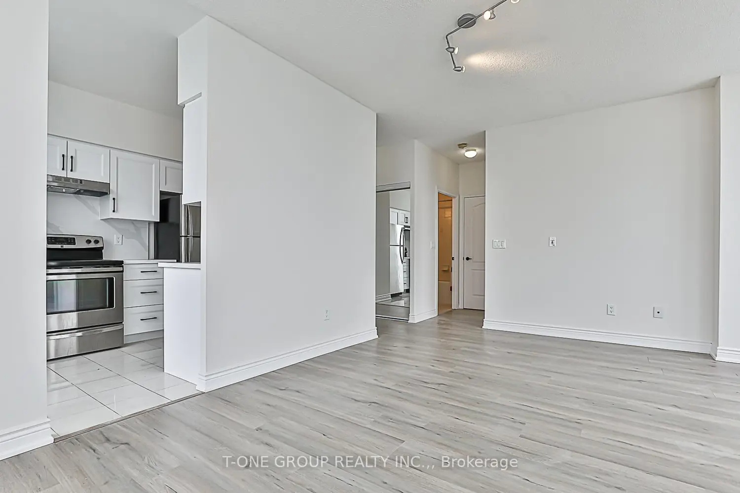 Additional image 5 of 50 Brian Harrison Way Ph5-3803