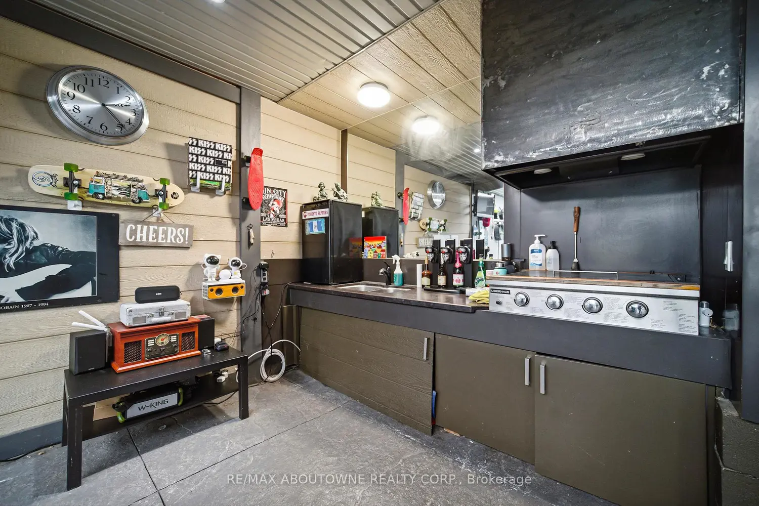 Additional image 14 of 1403 Selkirk Avenue