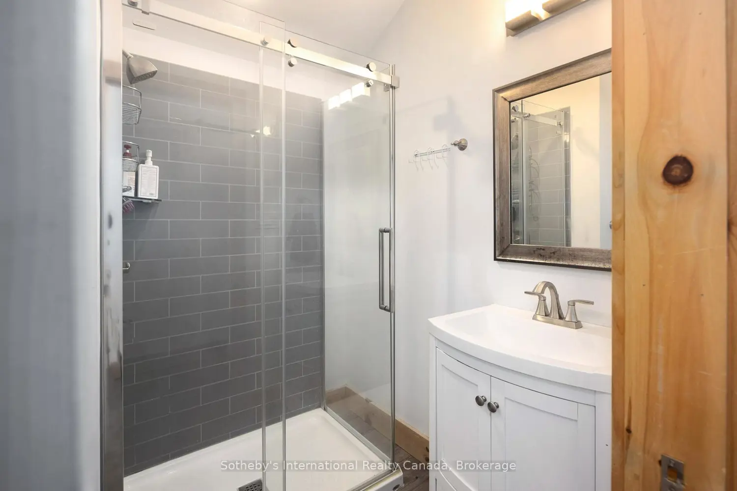 Additional image 13 of 210 Arlberg Crescent