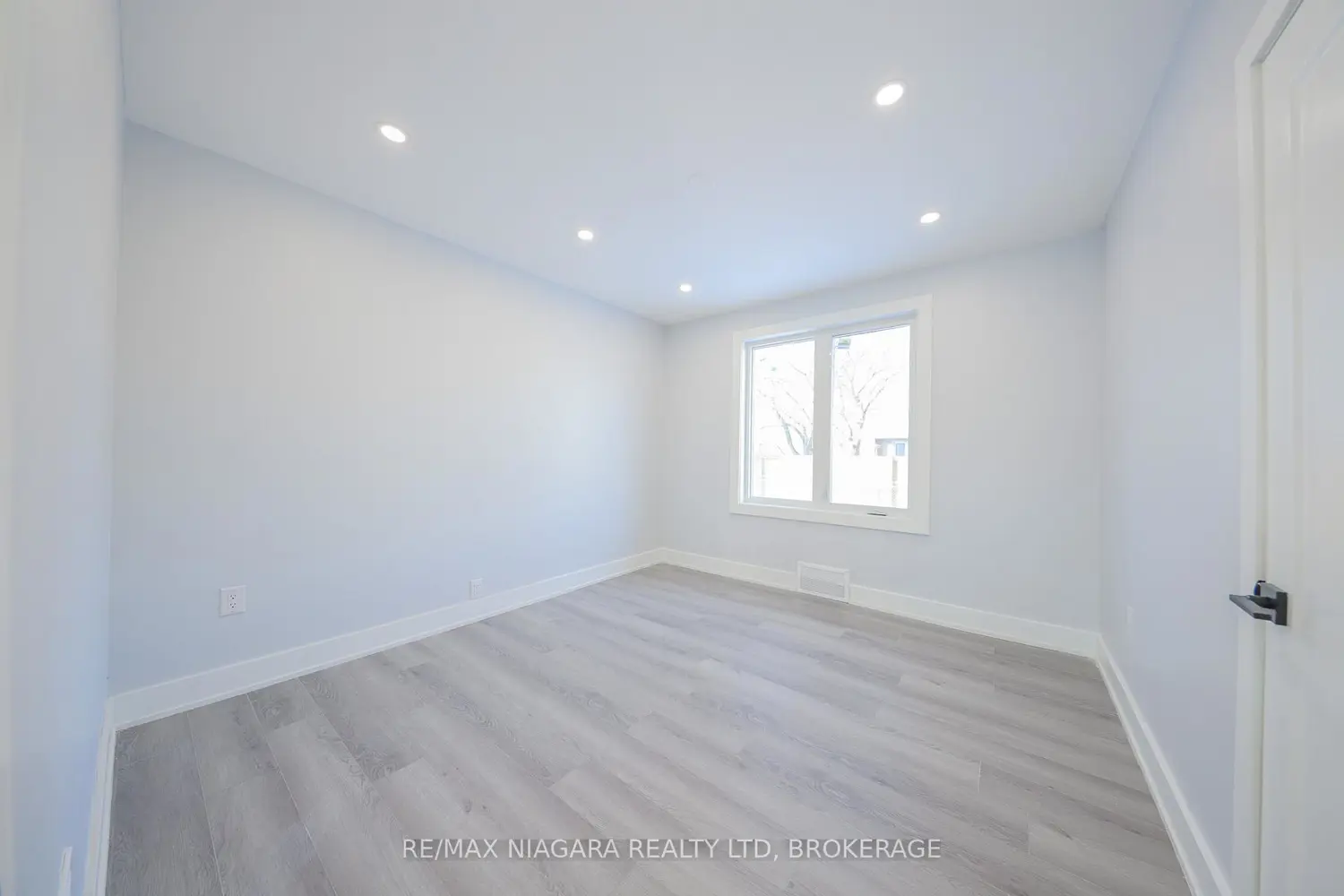 Additional image 13 of 5 Meadowvale Drive