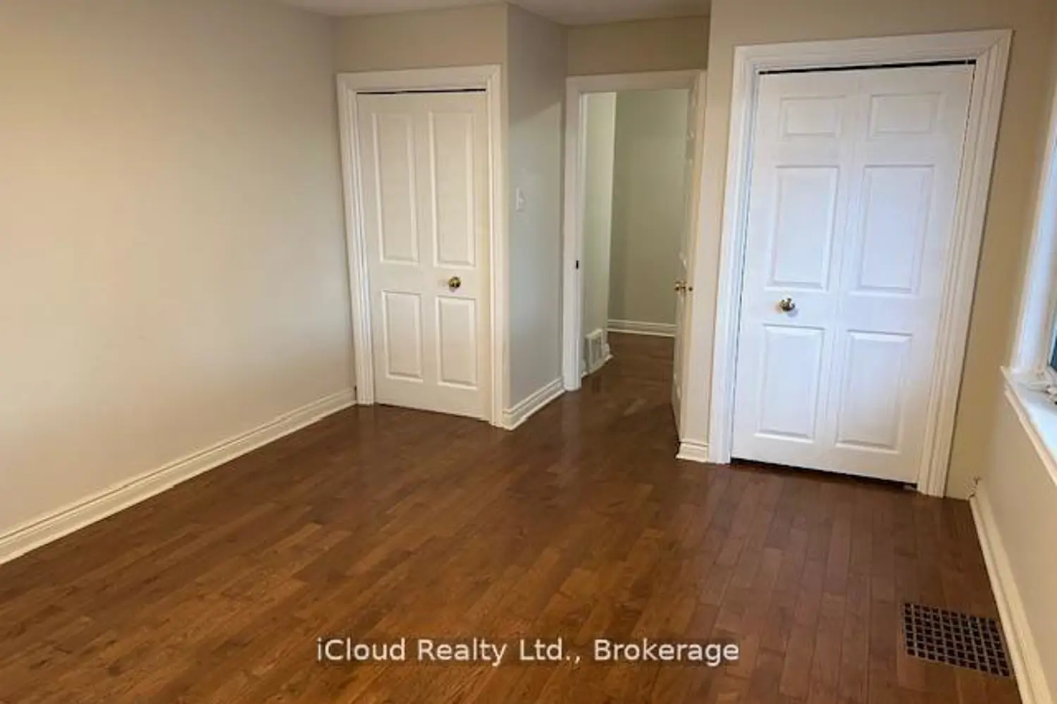 Additional image 5 of 38 Kawartha Avenue