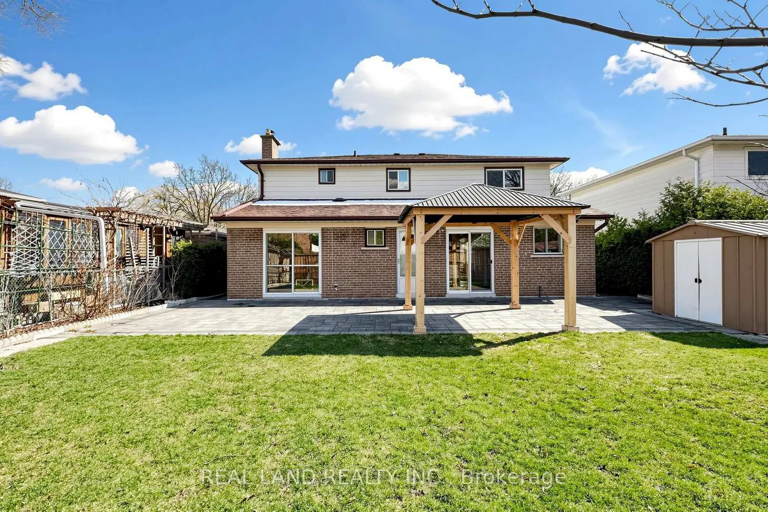 Additional image 17 of 54 Marblemount Crescent